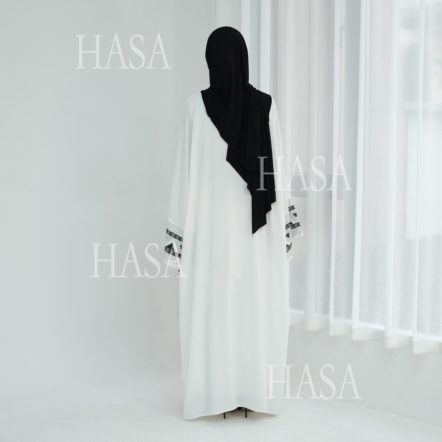 LUMAYASA's Series LUMAYA6506 Long Wide Sleeve Embroidered Robe Cardigan (No Headscarf)