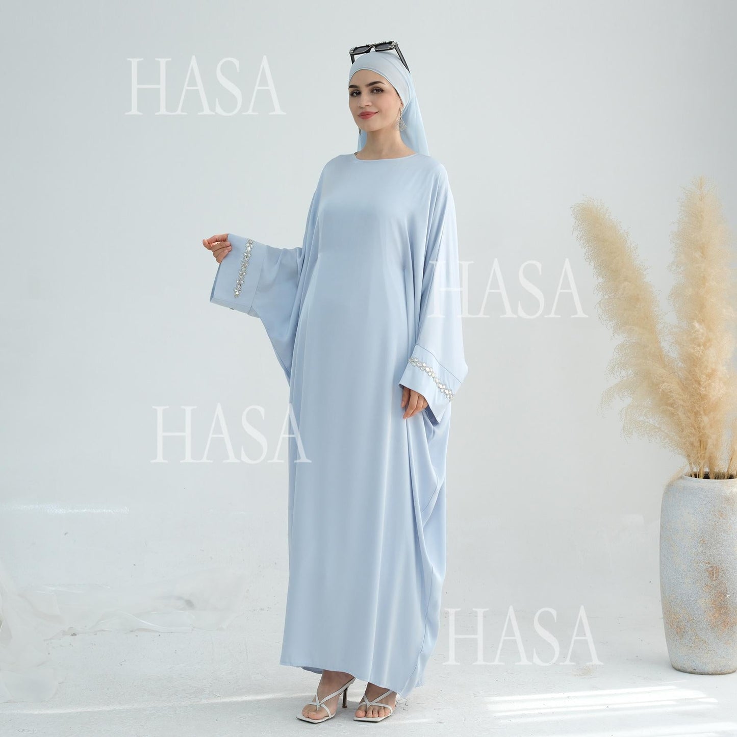LUMAYA5882 A Cardigan Dress with Exquisite Hot Diamond Embellishment and Elegant Details closed abayas