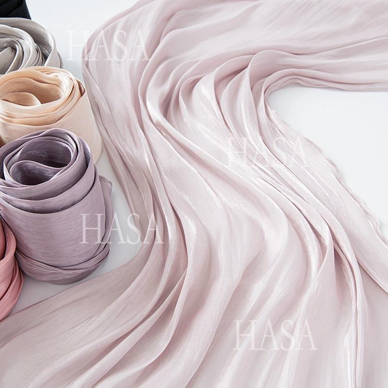 LUMAYA6479 A Simple Silk Scarf with A Mellow Color and A Light and Drapey Design
