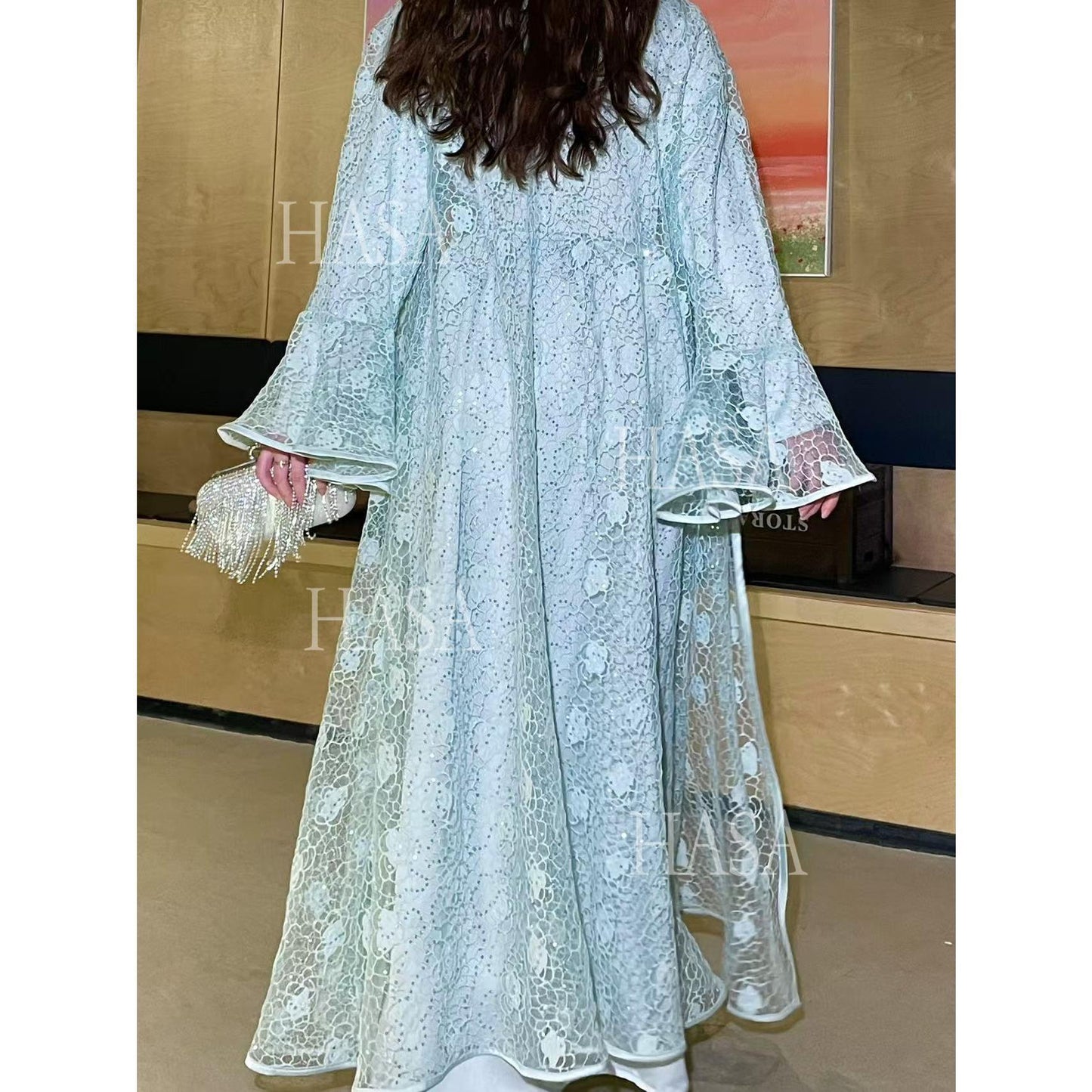 LUMAYA6488 Two-piece long dress with flared sleeves and lace sequined cape