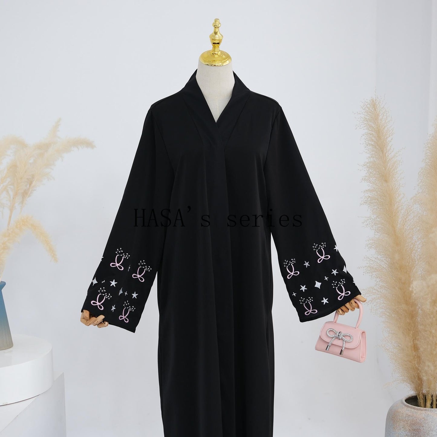 LUMAYA4852 Exquisitely Embroidered Long Robe with Bows, Showcasing Elegance Through Details.