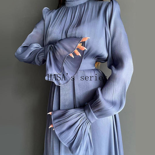 LUMAYA4857 A High-necked, Belted Dress, A Classic Style TLUMAYAt Exudes Elegant CLUMAYArm.