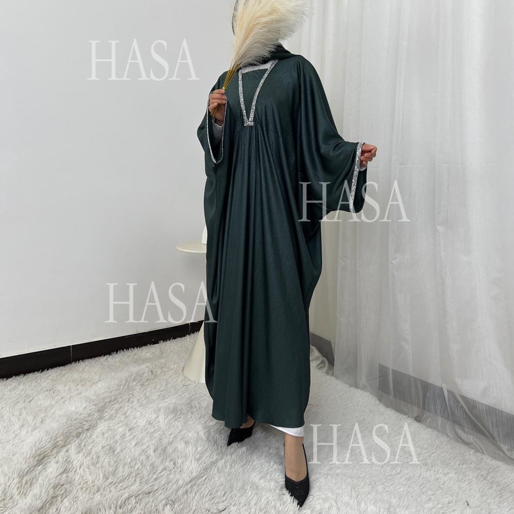 LUMAYA6499 Abaya with diamond details on the chest