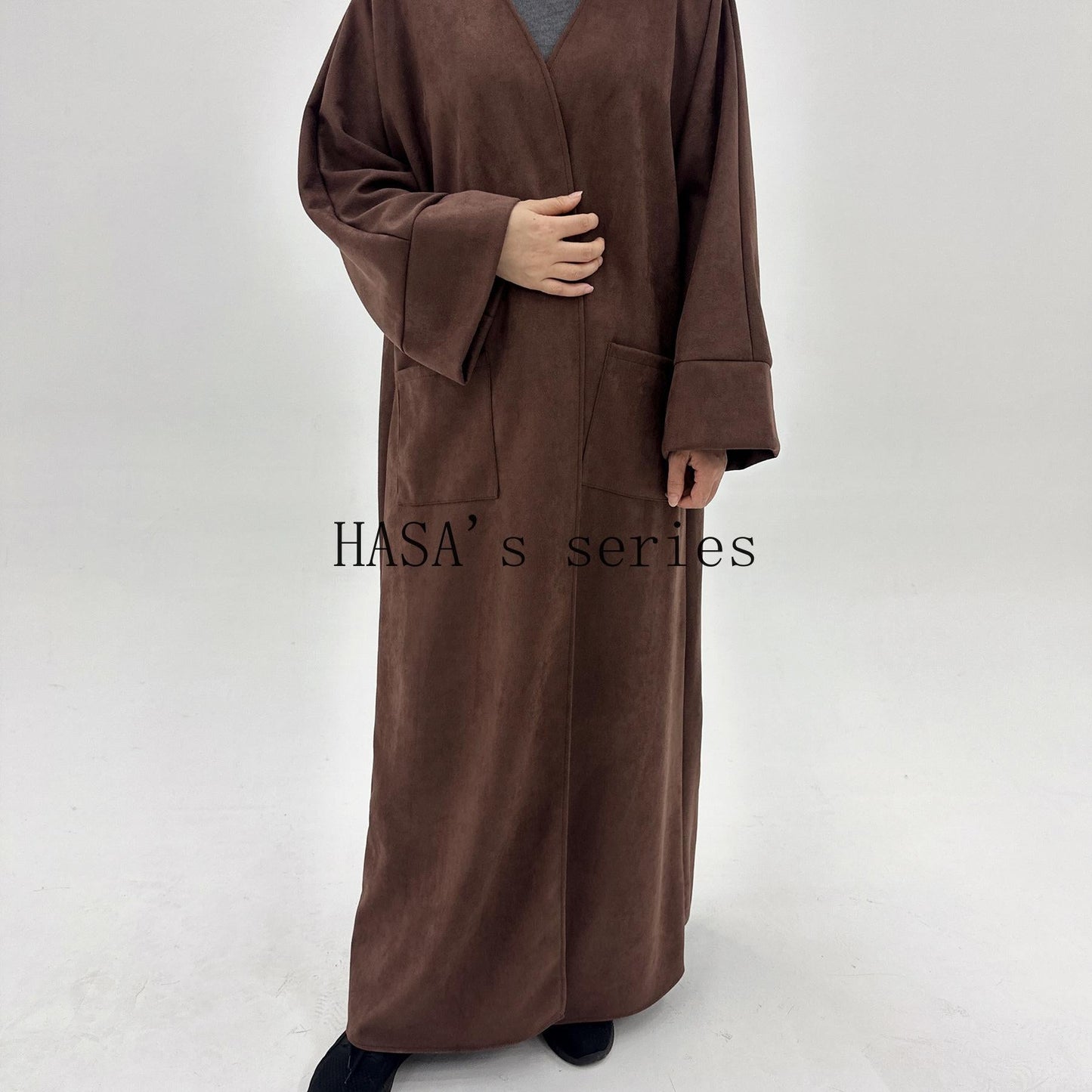 LUMAYA5148 Suede-textured, Simple Cardigan-style Long Robe, A Loose and Comfortable Dress for Autumn and Winter.