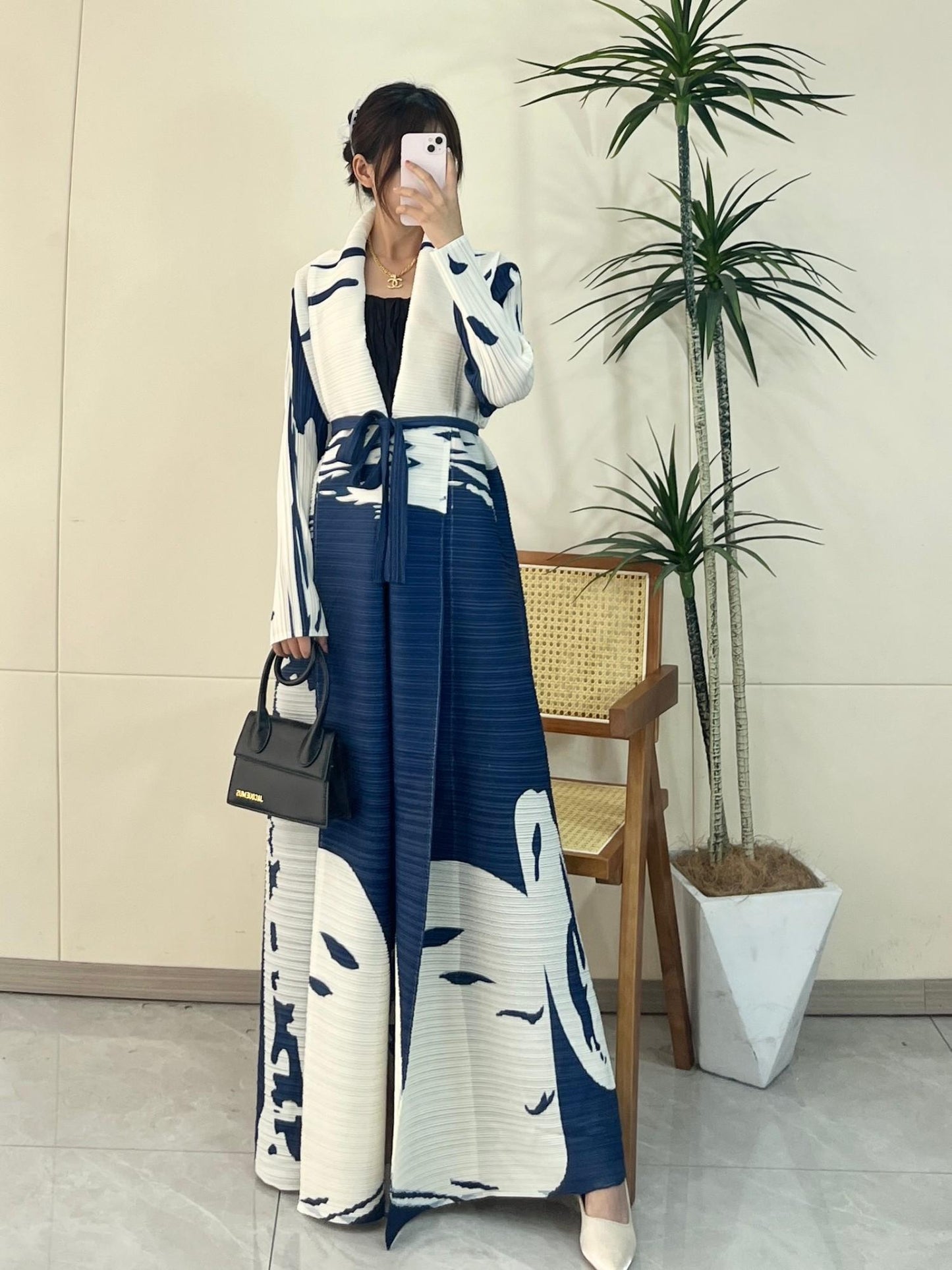 LUMAYA6725 Indigo Whispers Navy & White Abstract Printed Abaya