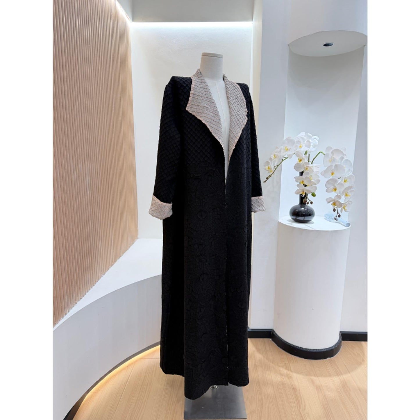 LUMAYA6702 Midnight Elegance Navy Abaya with Contrast Collar