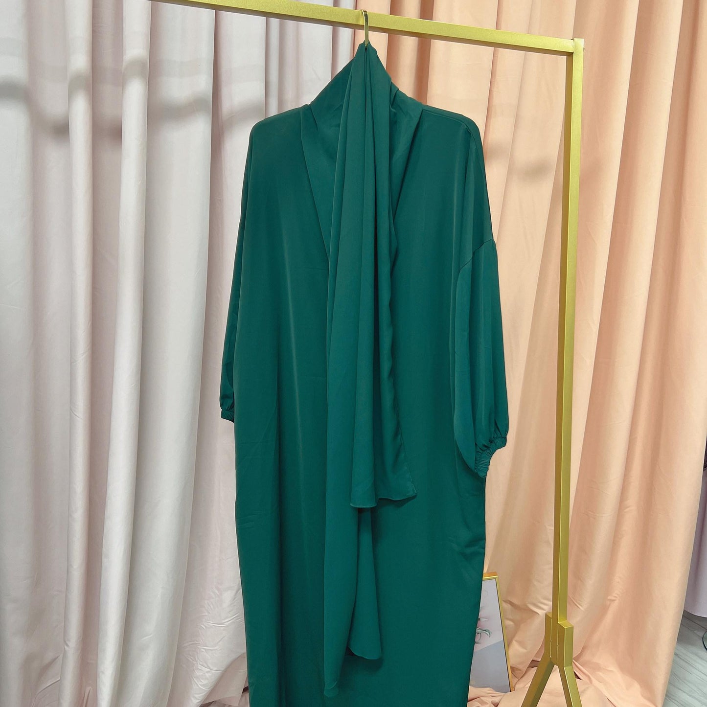 New Middle East Dubai Turkish Robe Dress with Hijab hoody abaya