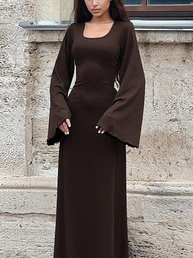 LUMAYA LUMAYA0676 Flared Long Sleeved High Waist Maxi Skirt with Lace-up Back