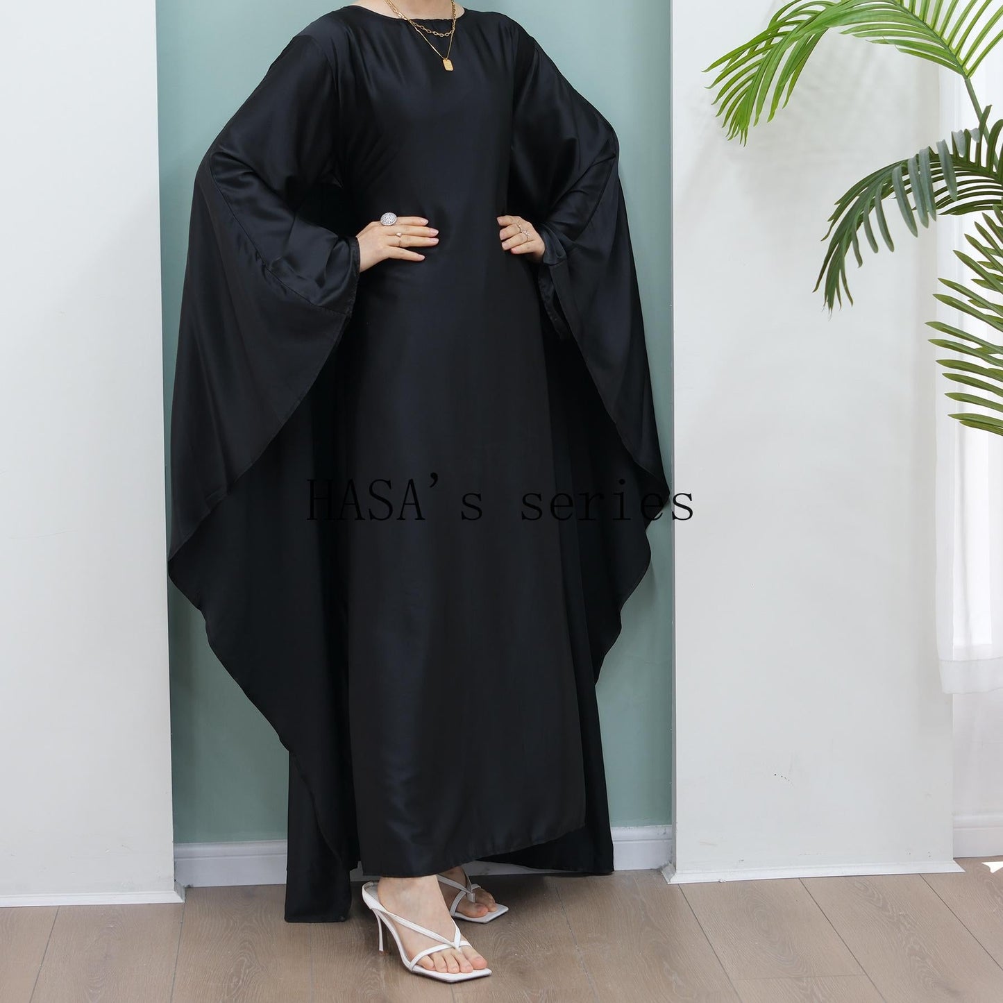 LUMAYA4835 High-density Stretch Satin Long Dress, Simple, Elegant, and Comfortable To Wear.