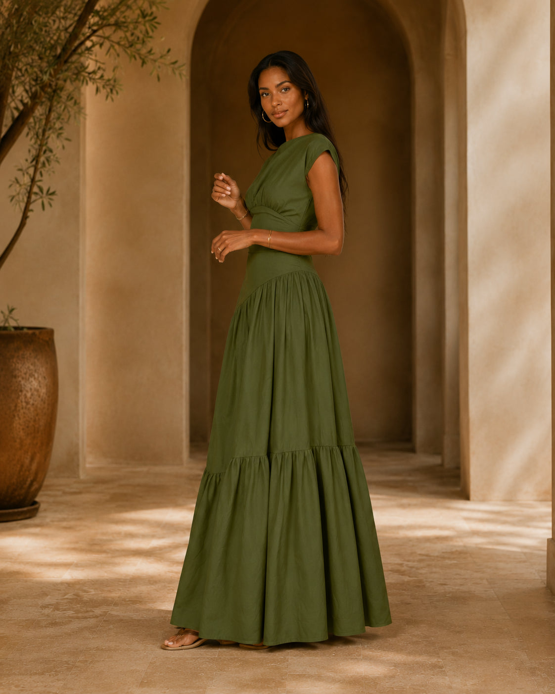 LM1641 Women's Sleeveless Pleated Loose Fit Maxi Dress