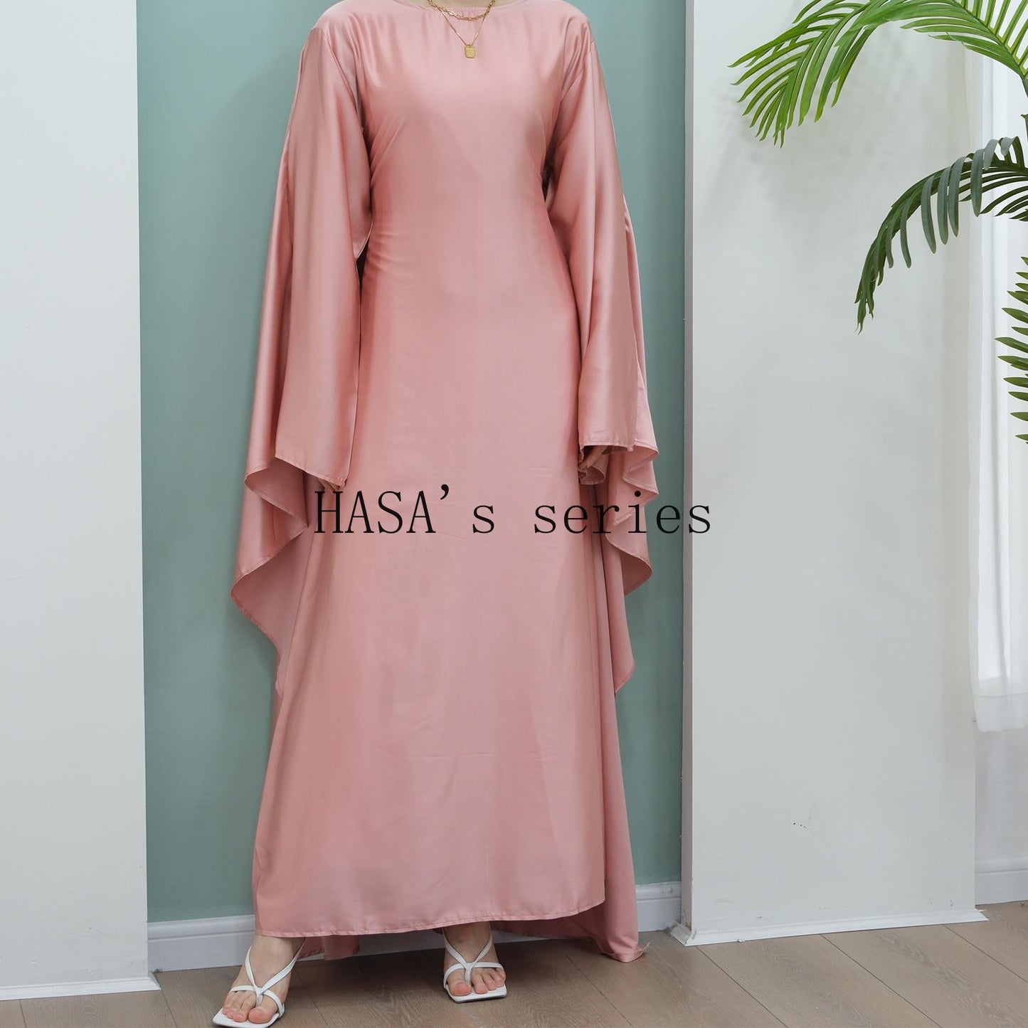 LUMAYA4835 High-density Stretch Satin Long Dress, Simple, Elegant, and Comfortable To Wear.