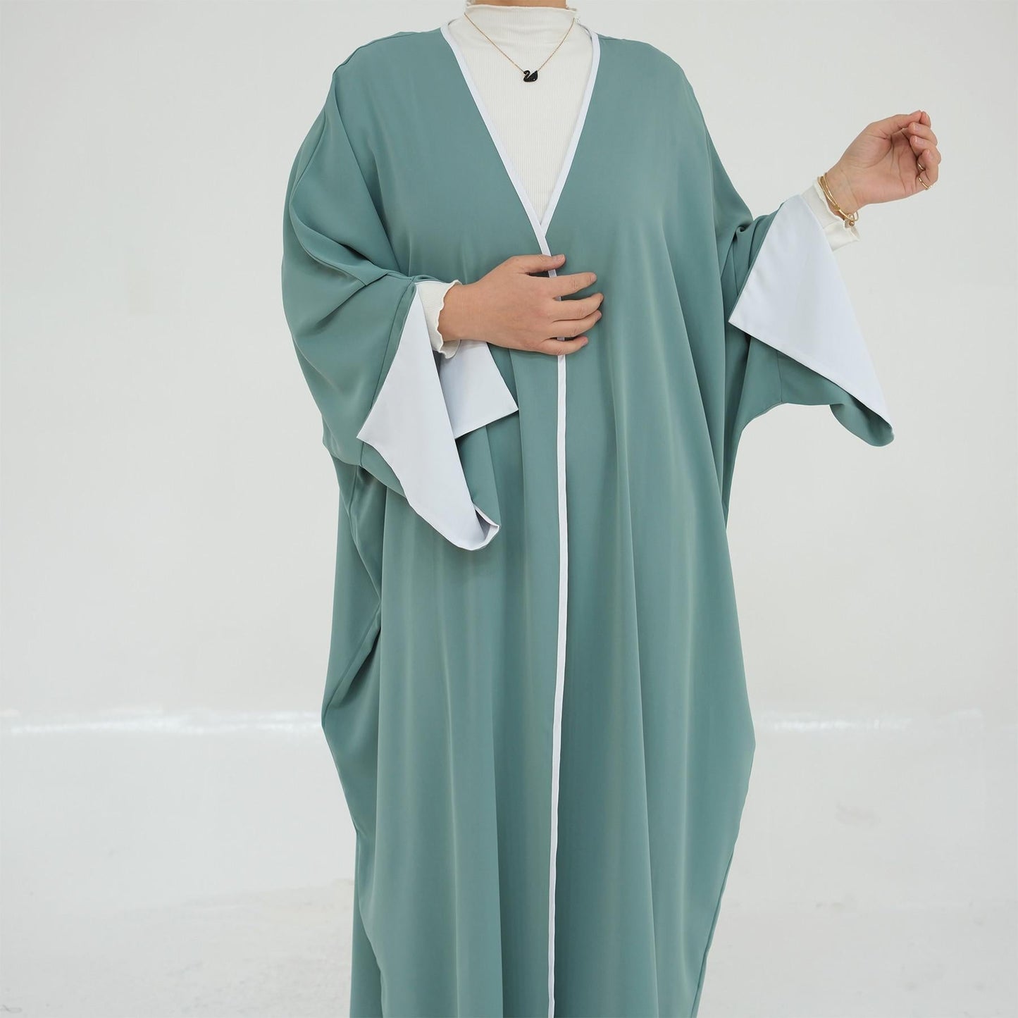 LUMAYA5877 The Loose-fitting Robe LUMAYAs A Lightweight Silhouette TLUMAYAt Is Perfect for Any Occasion open abaya outfit