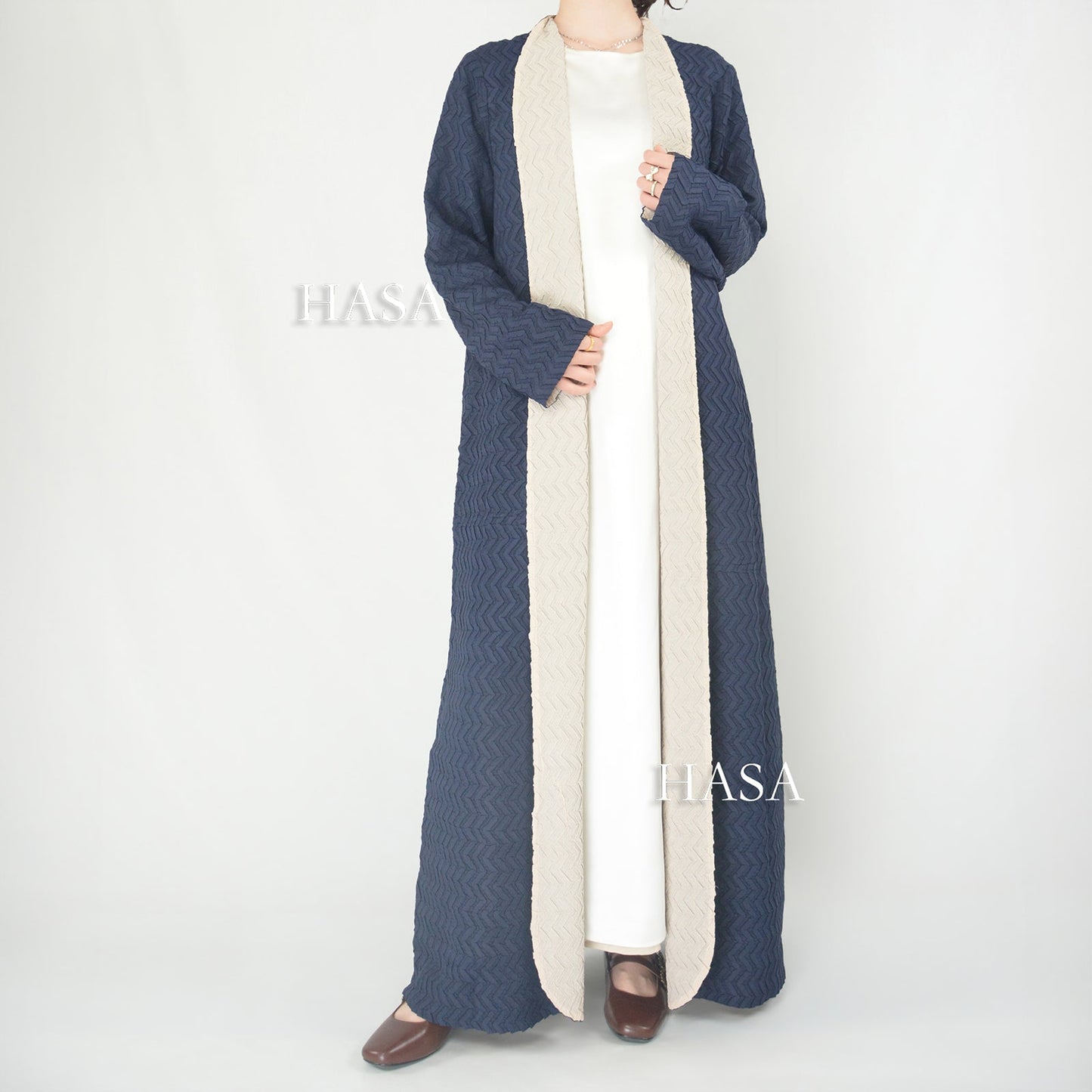 LUMAYA6703 Modern Minimalism Textured Grey Abaya with Pink Accents