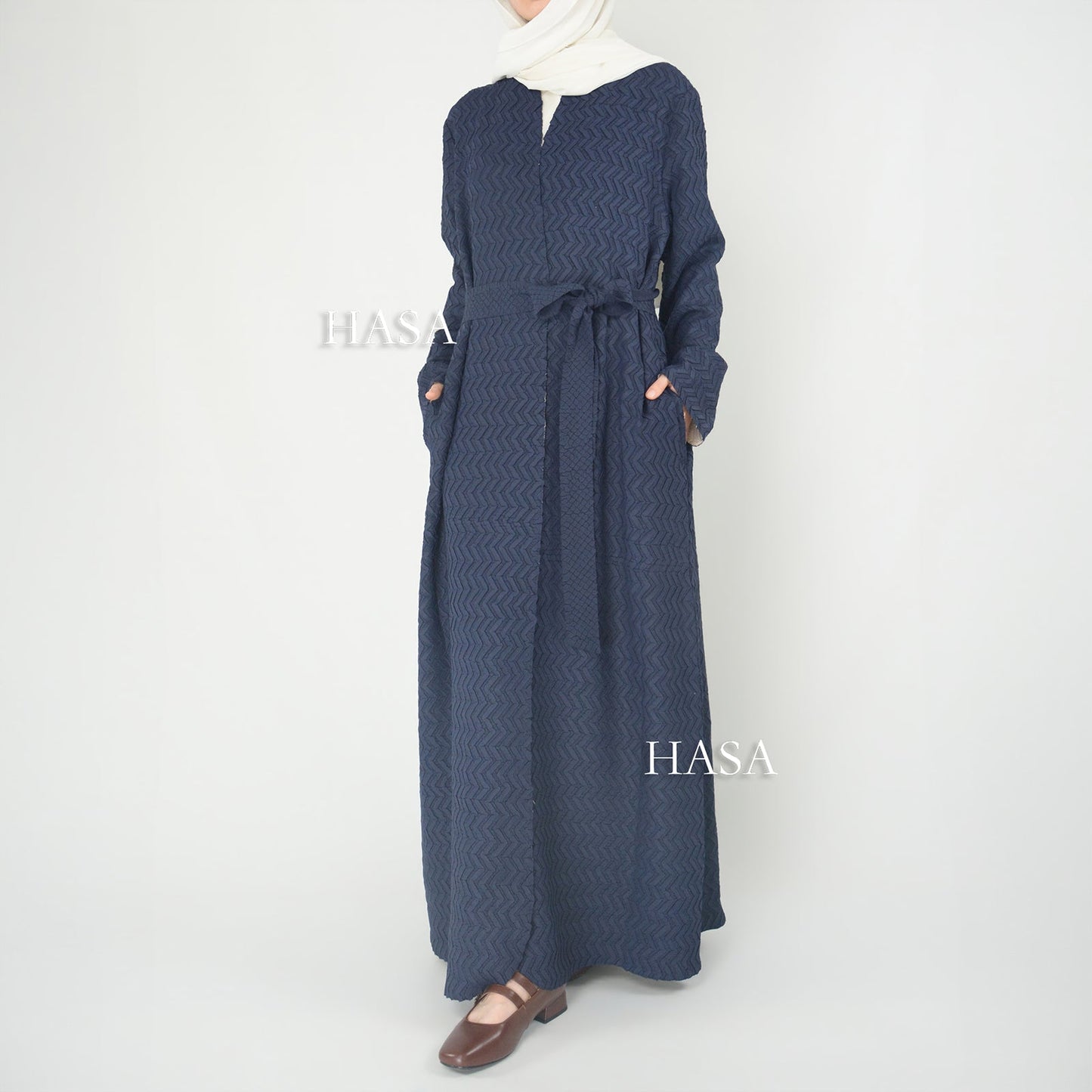LUMAYA6703 Modern Minimalism Textured Grey Abaya with Pink Accents