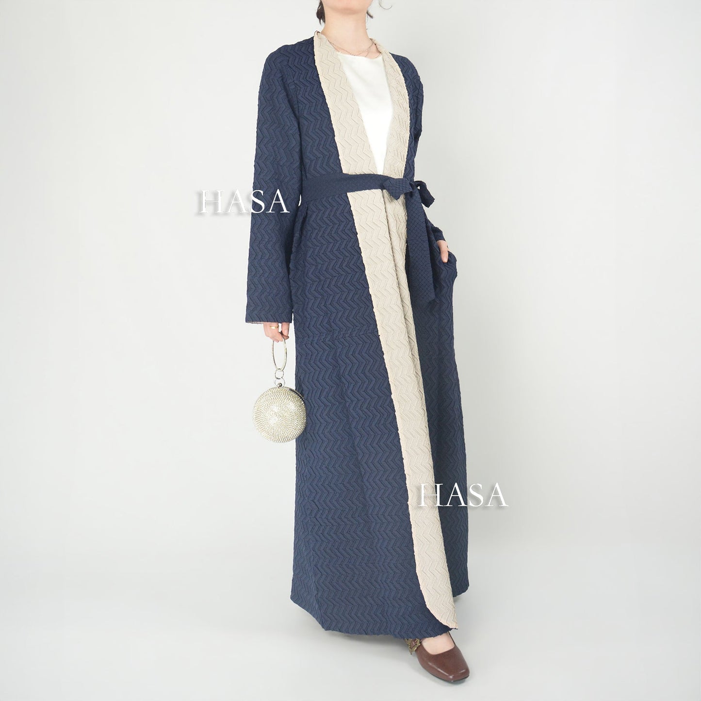 LUMAYA6703 Modern Minimalism Textured Grey Abaya with Pink Accents