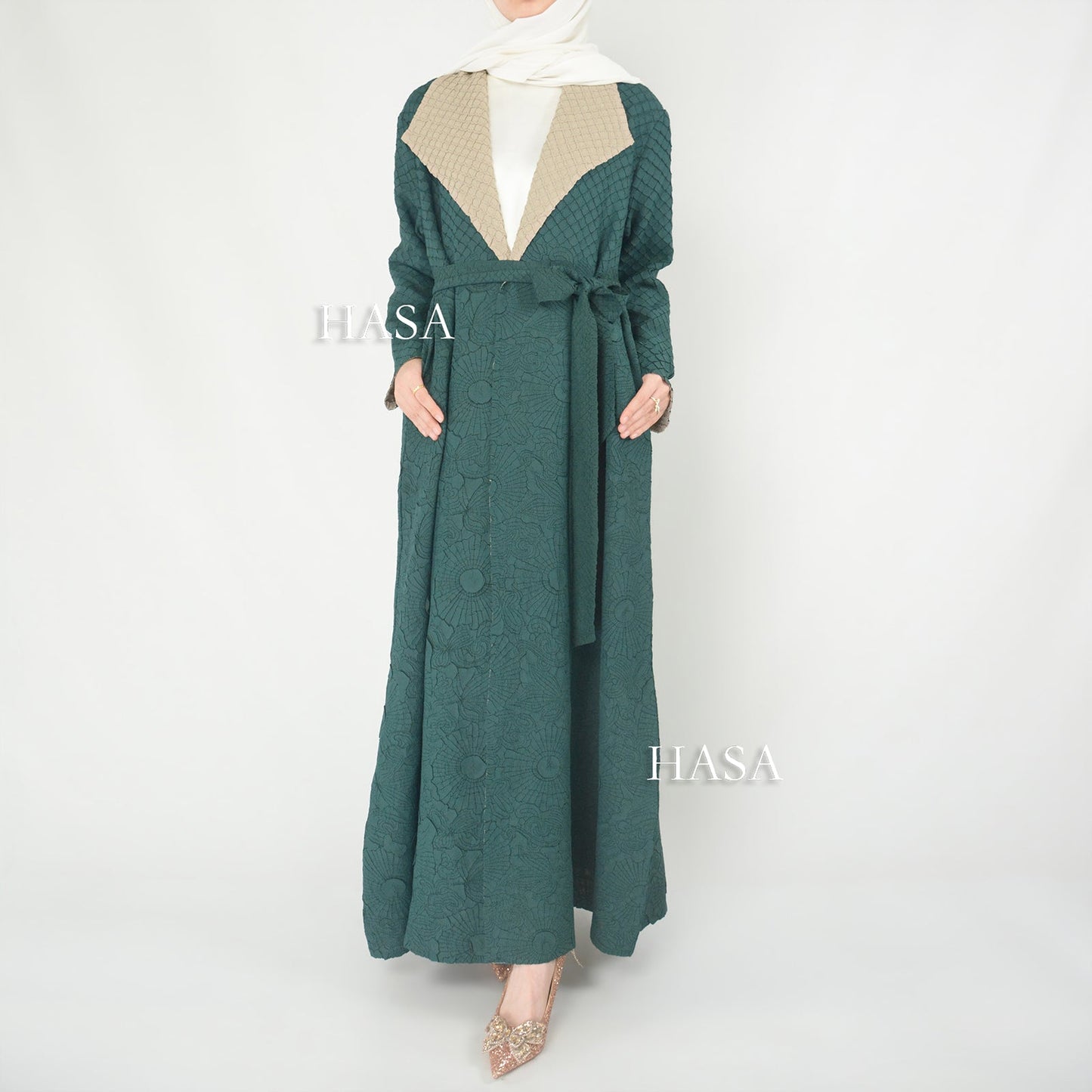 LUMAYA6702 Midnight Elegance Navy Abaya with Contrast Collar