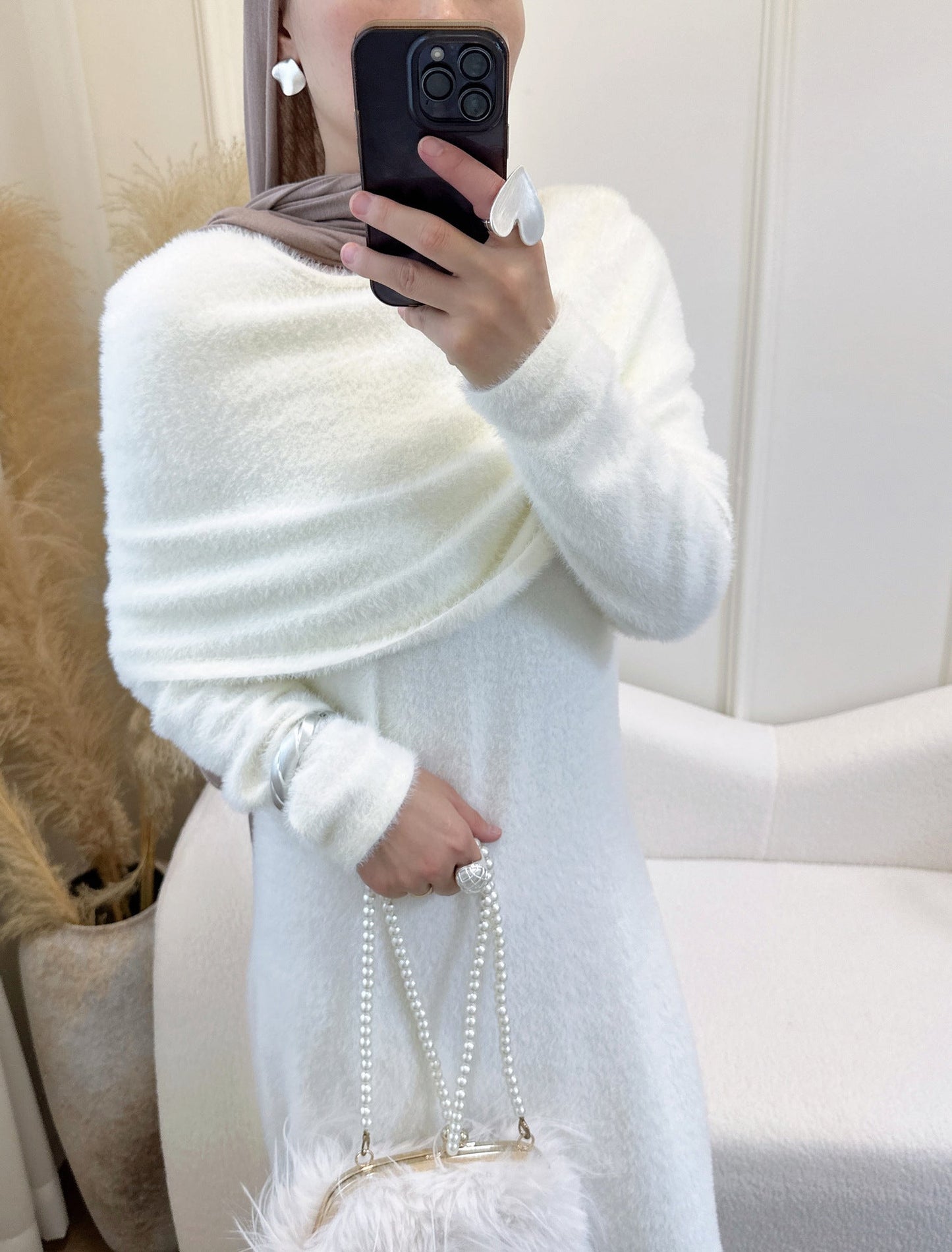LM6604  Slim-fit Knit Sweater Two-piece Set with SLMwl Design (headscarf Optional)
