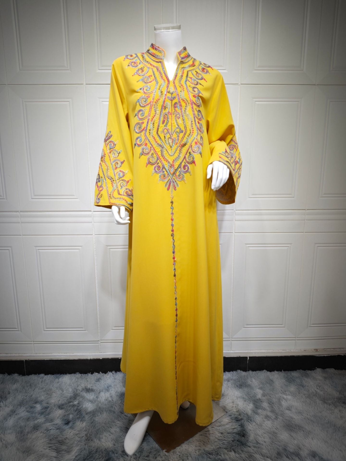 LM6669 Pullover Embroidered Robe Dress with Simple Long Sleeves
