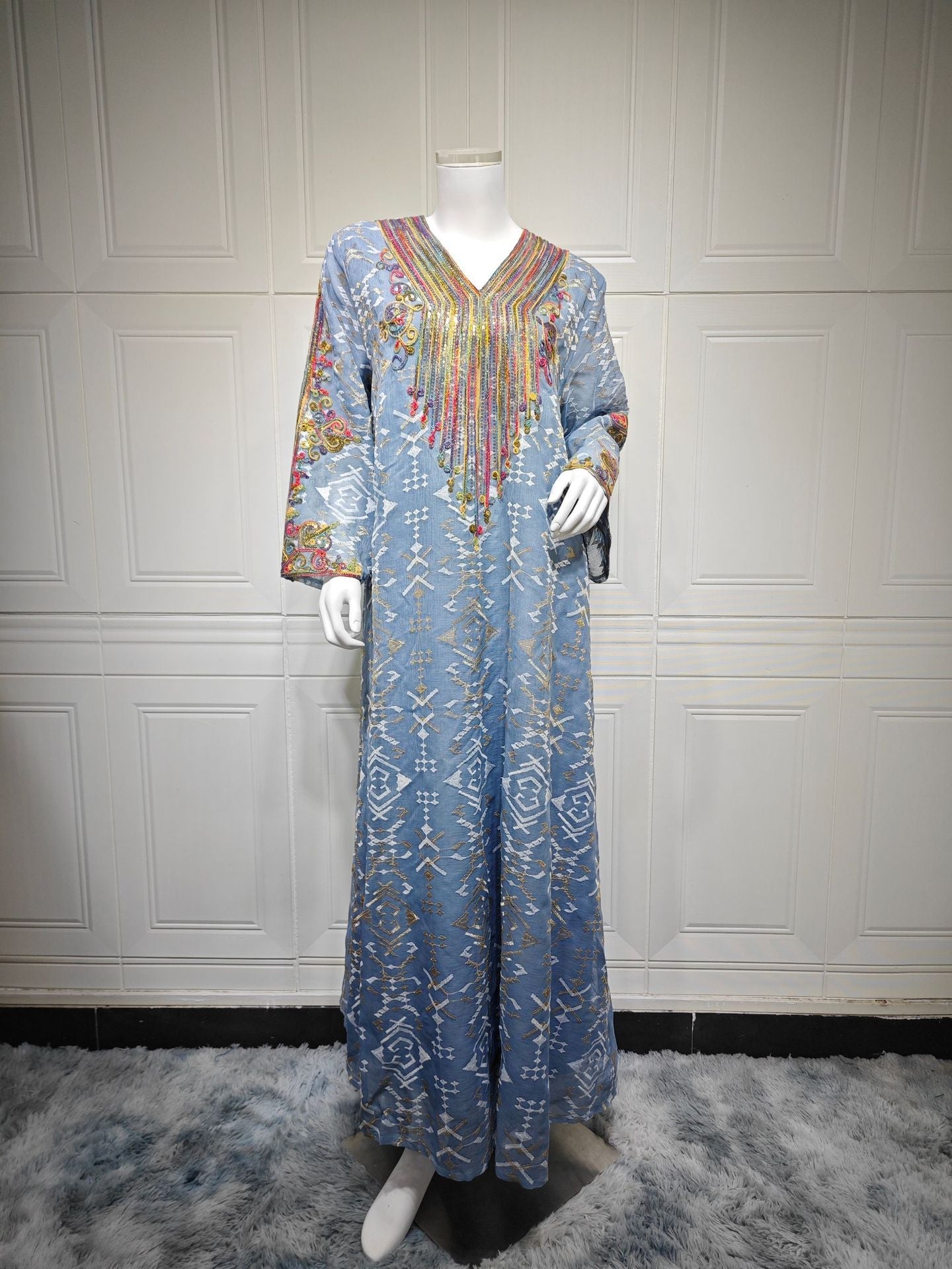 LM6658 Appliqué Patchwork Robe Dress: Lightweight Mesh Combined with Delicate Patterns