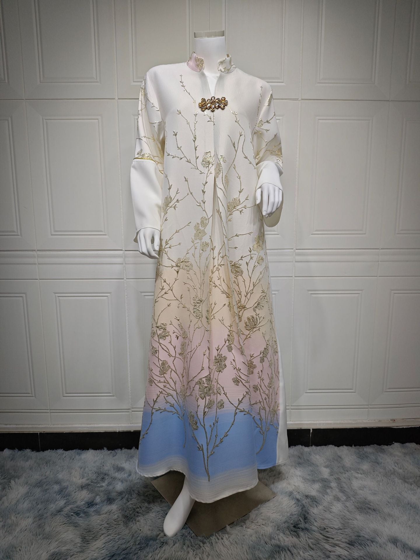 LM6645 Jacquard Embroidered Gradient Robe with Elegant Layered Design
