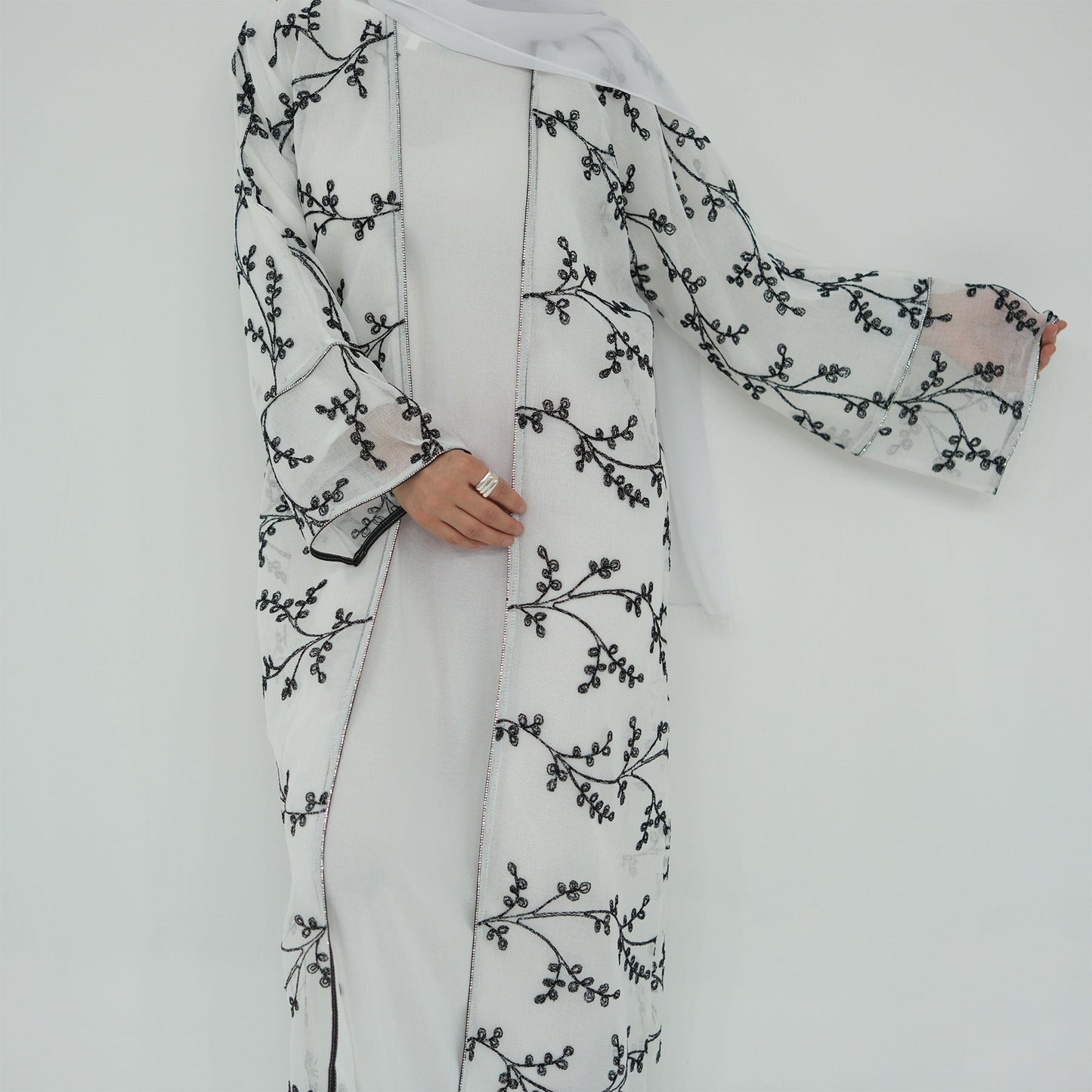 LM6623 Full-body embroidered long cardigan (optional inner layer)