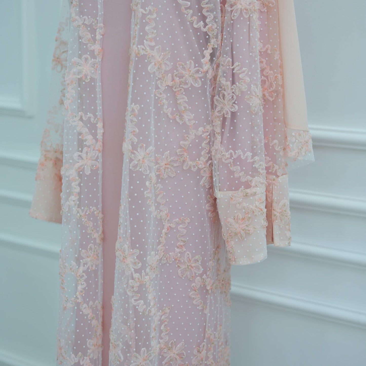 LM6622 3D flower mesh cardigan (optional headscarf and inner layer)