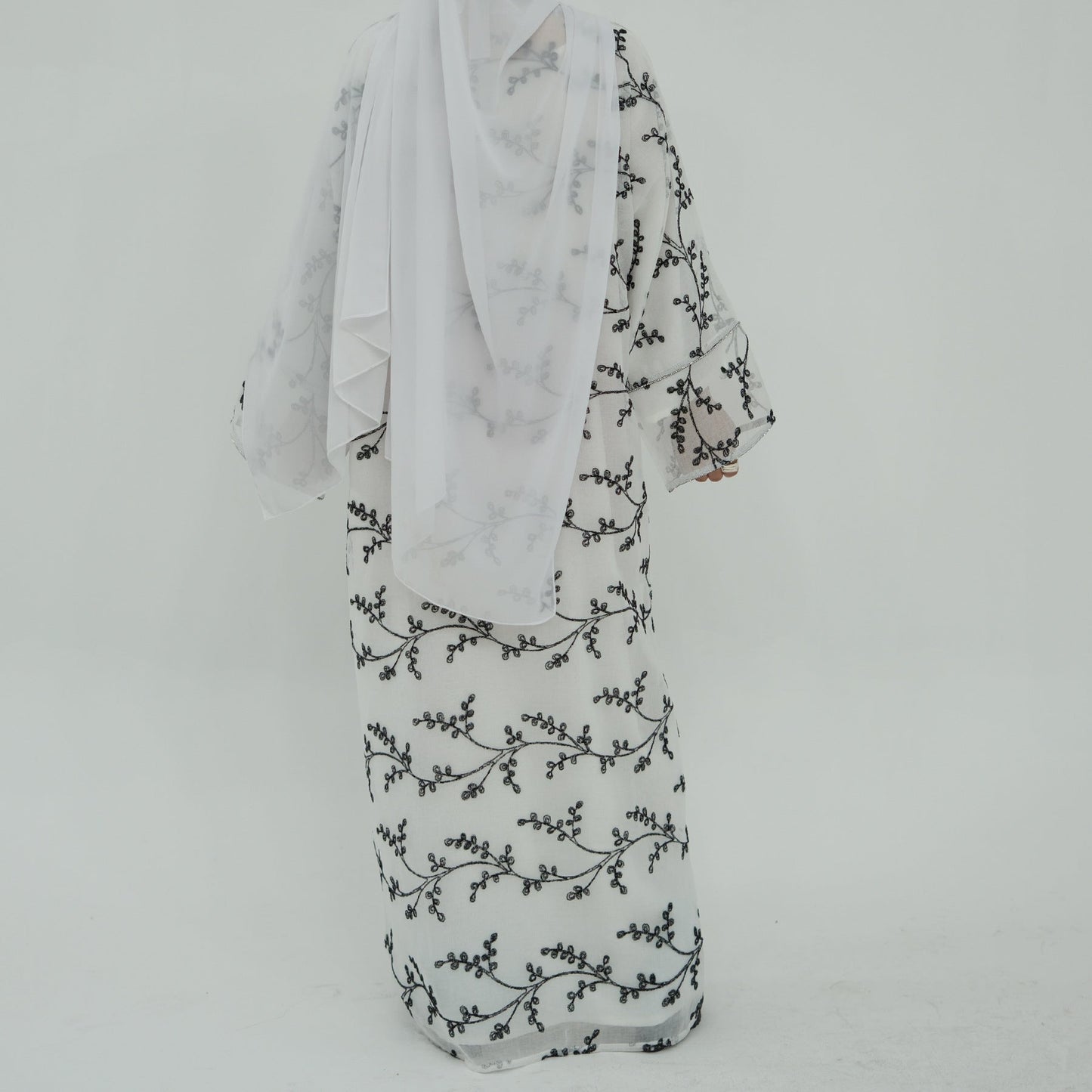 LM6623 Full-body embroidered long cardigan (optional inner layer)