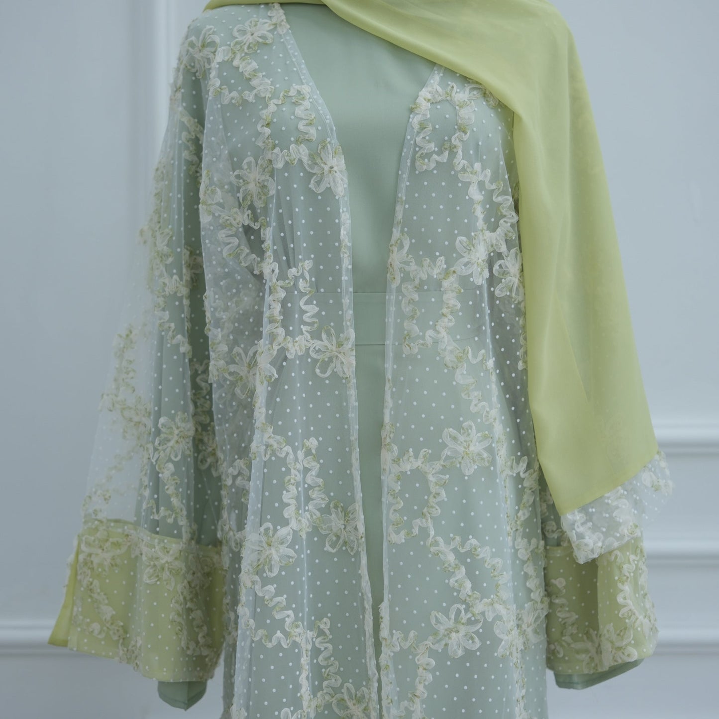 LM6622 3D flower mesh cardigan (optional headscarf and inner layer)