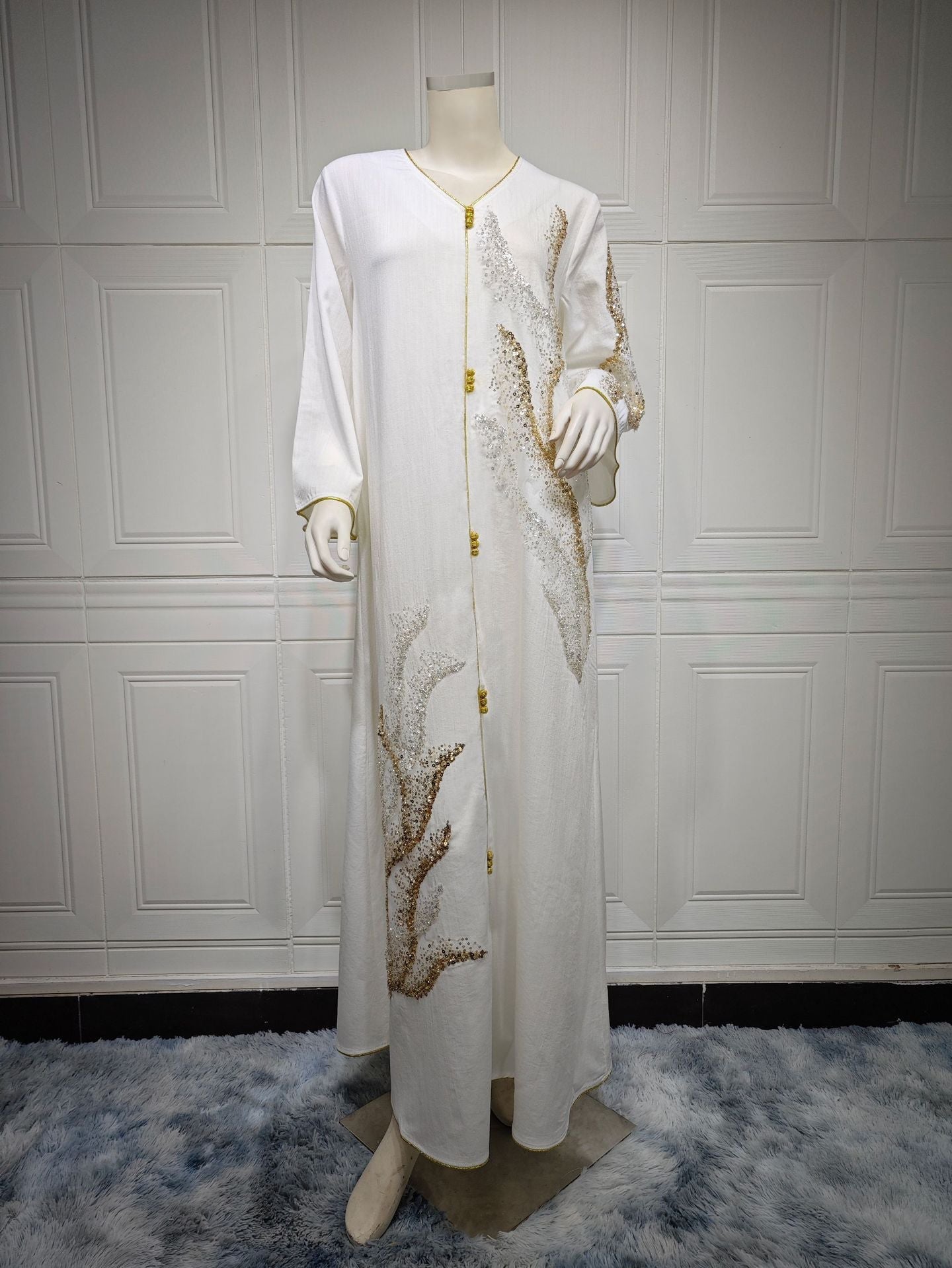 LM6659  Long-sleeved Sequined Embroidered Patchwork Dress with A Light Silhouette and Soft Color Scheme.