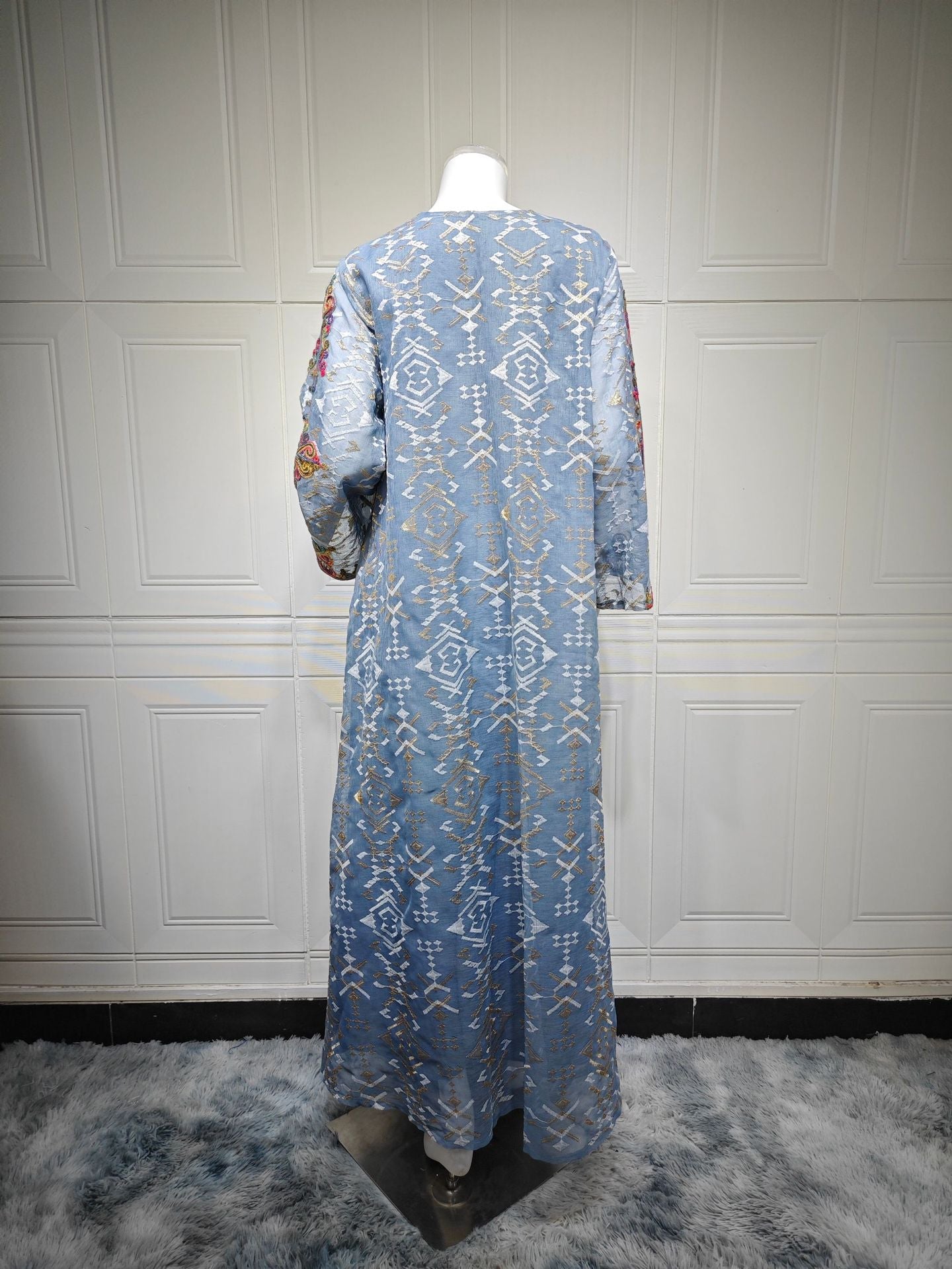 LM6658 Appliqué Patchwork Robe Dress: Lightweight Mesh Combined with Delicate Patterns