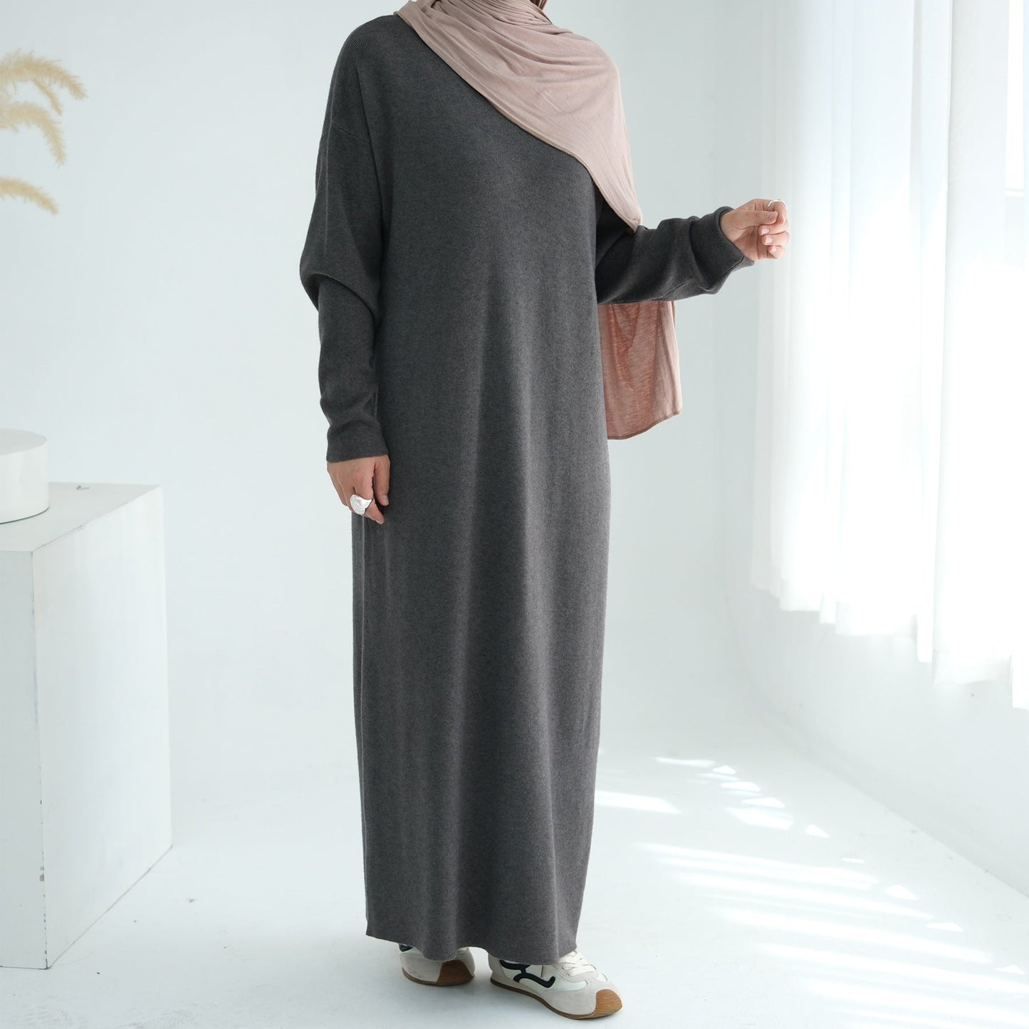 LM6598 Autumn and Winter Knitted Dress, Long Solid Color (headscarf Not Included)