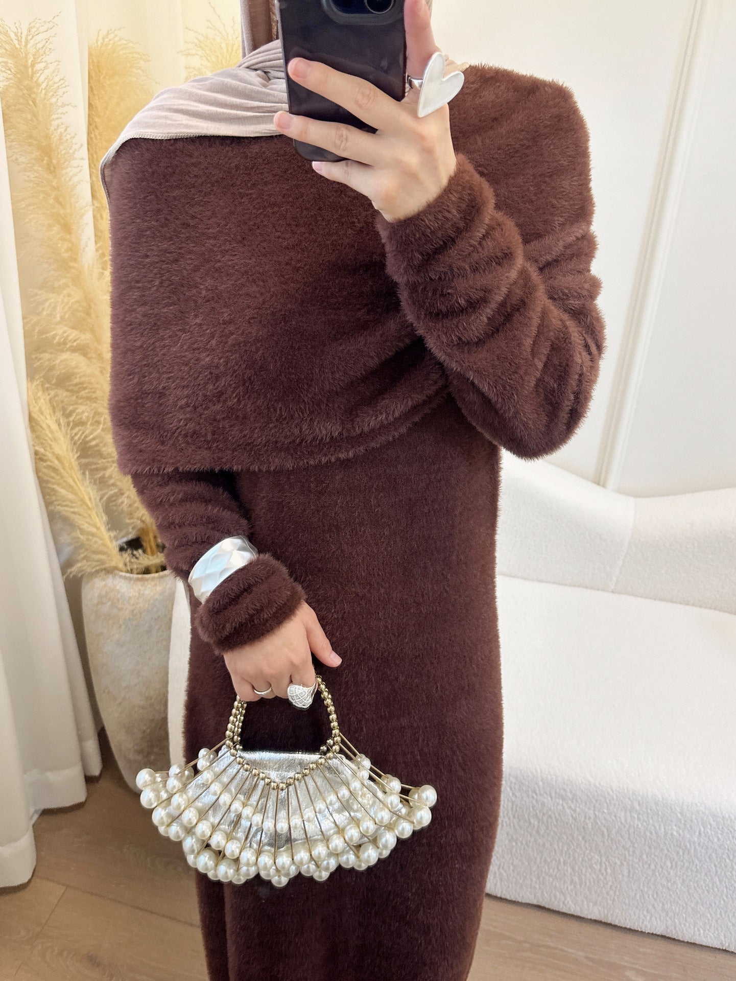 LM6604  Slim-fit Knit Sweater Two-piece Set with SLMwl Design (headscarf Optional)