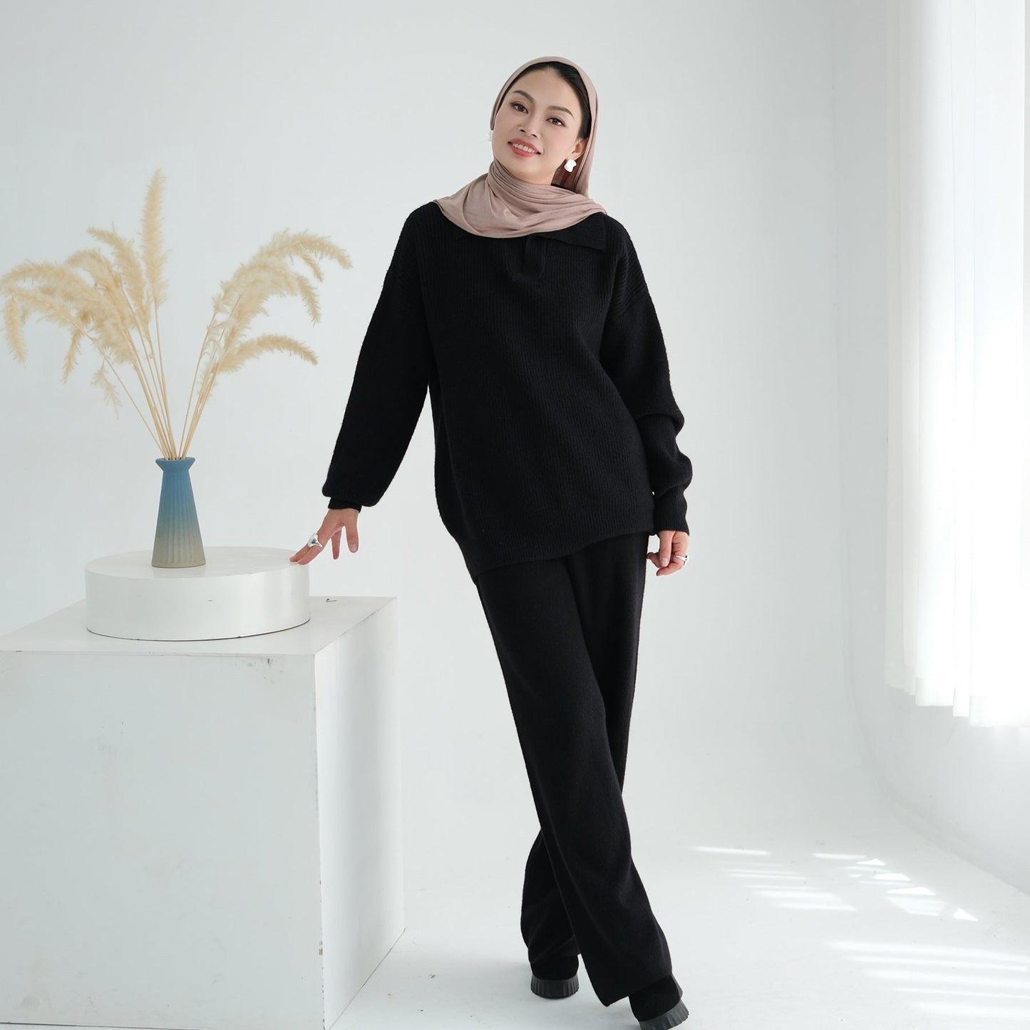 LM6594 Autumn and Winter Thickened Knitted Suit | Simple Solid Color Two-piece Suit