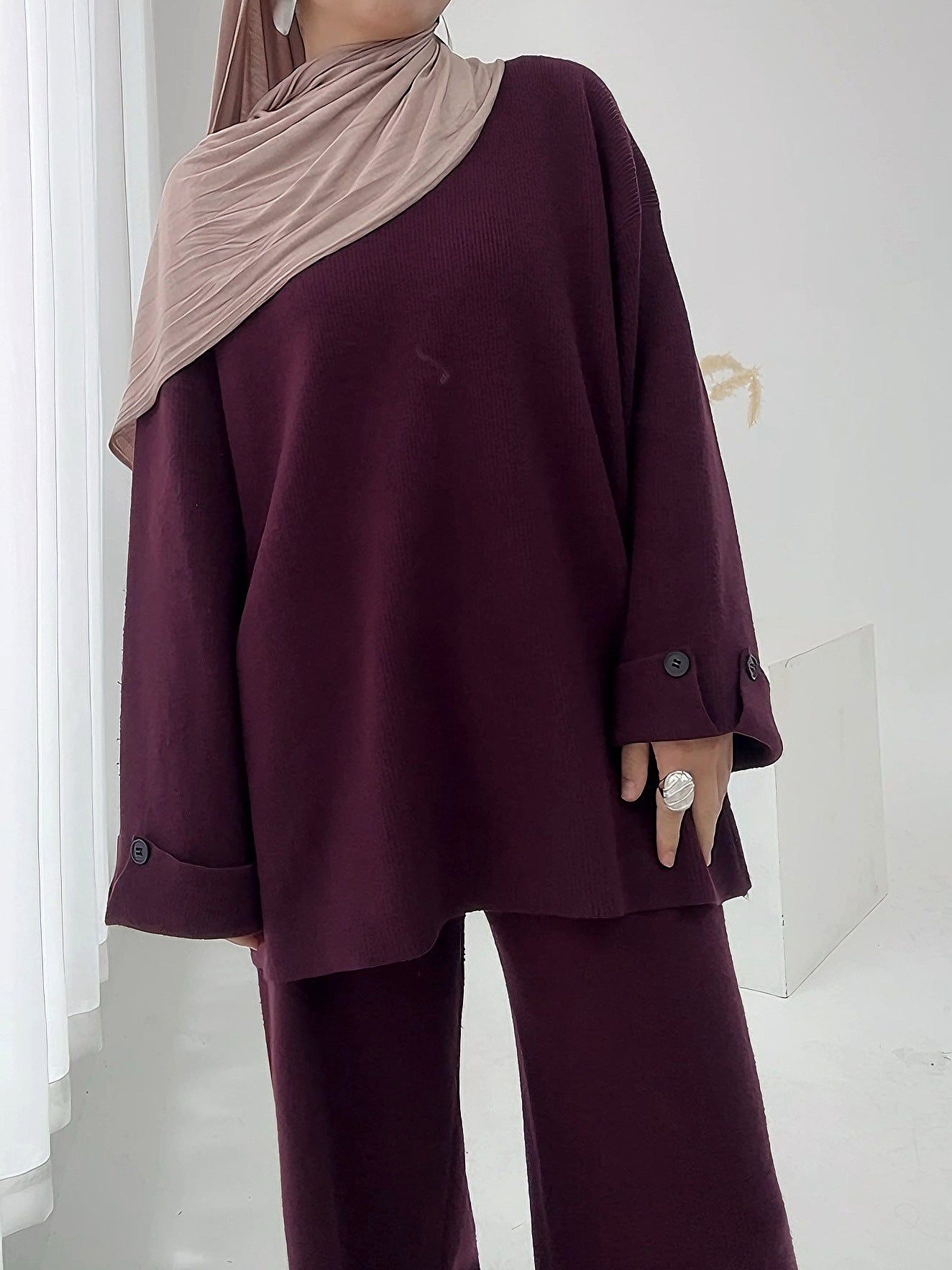 LM6600 Autumn and winter thickened knitted suit solid color two-piece suit (headscarf not included) cuff button design
