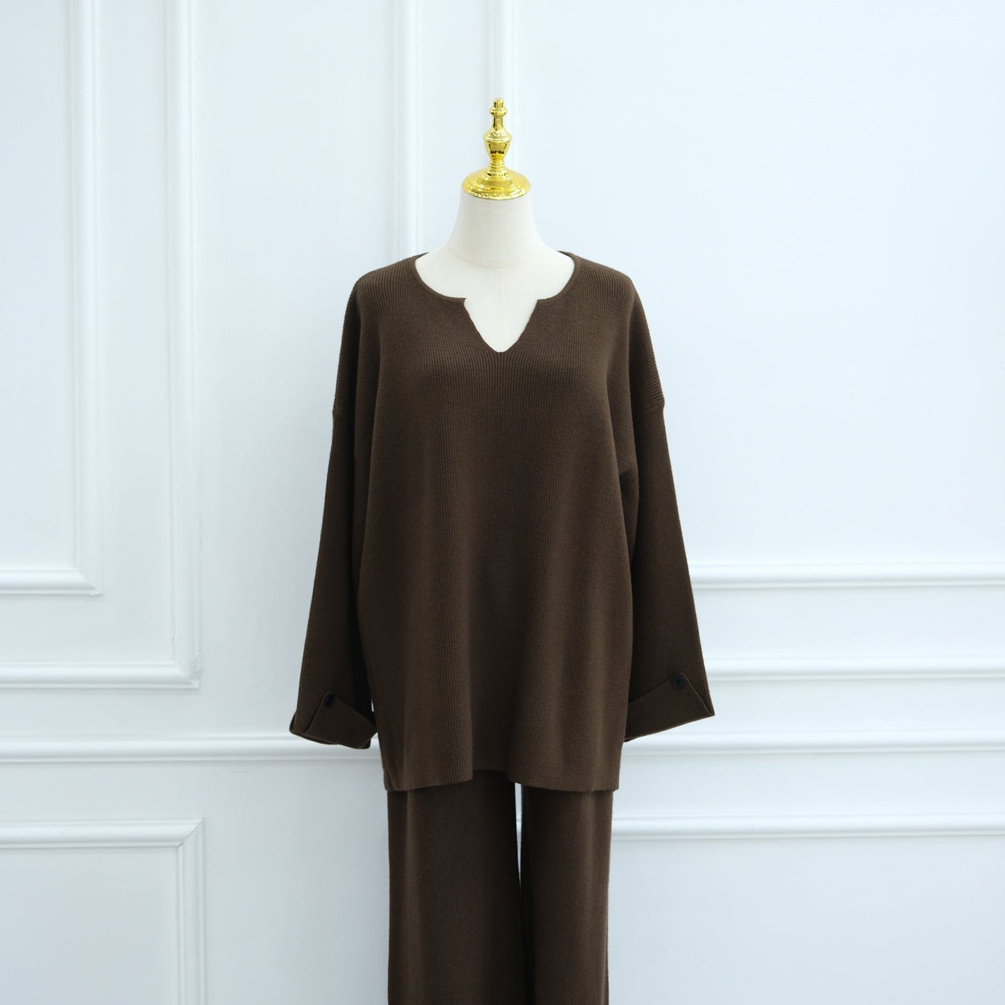 LM6600 Autumn and winter thickened knitted suit solid color two-piece suit (headscarf not included) cuff button design