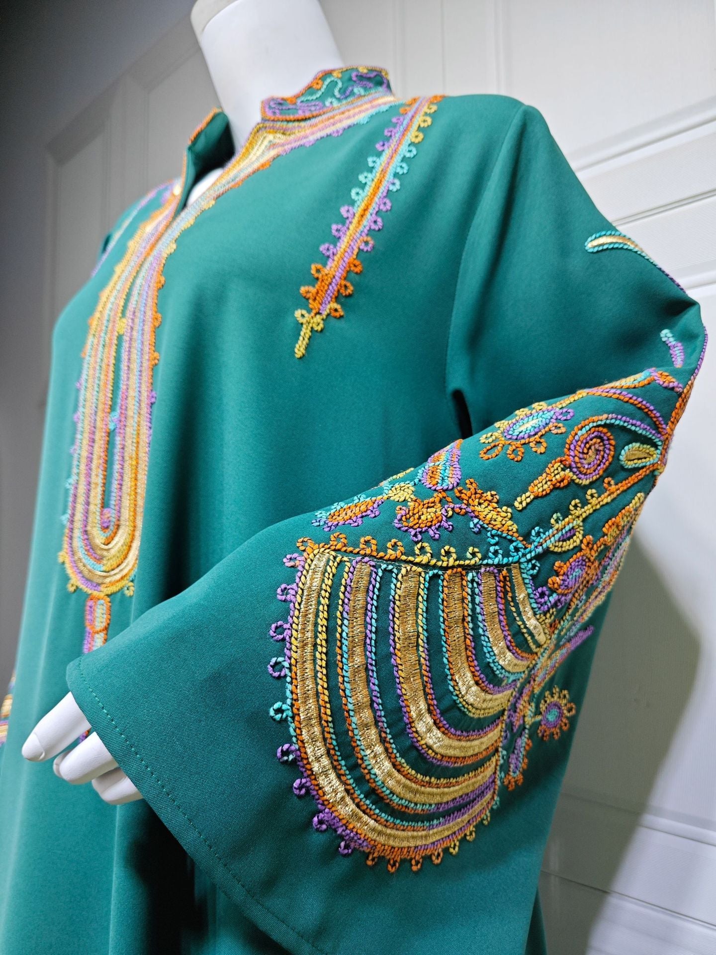 LM6661 Rope Embroidery Pullover Robe Dress, Long Sleeves, Loose Fit.