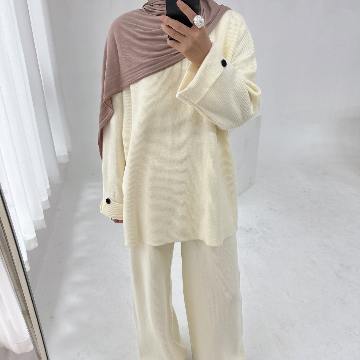 LM6600 Autumn and winter thickened knitted suit solid color two-piece suit (headscarf not included) cuff button design