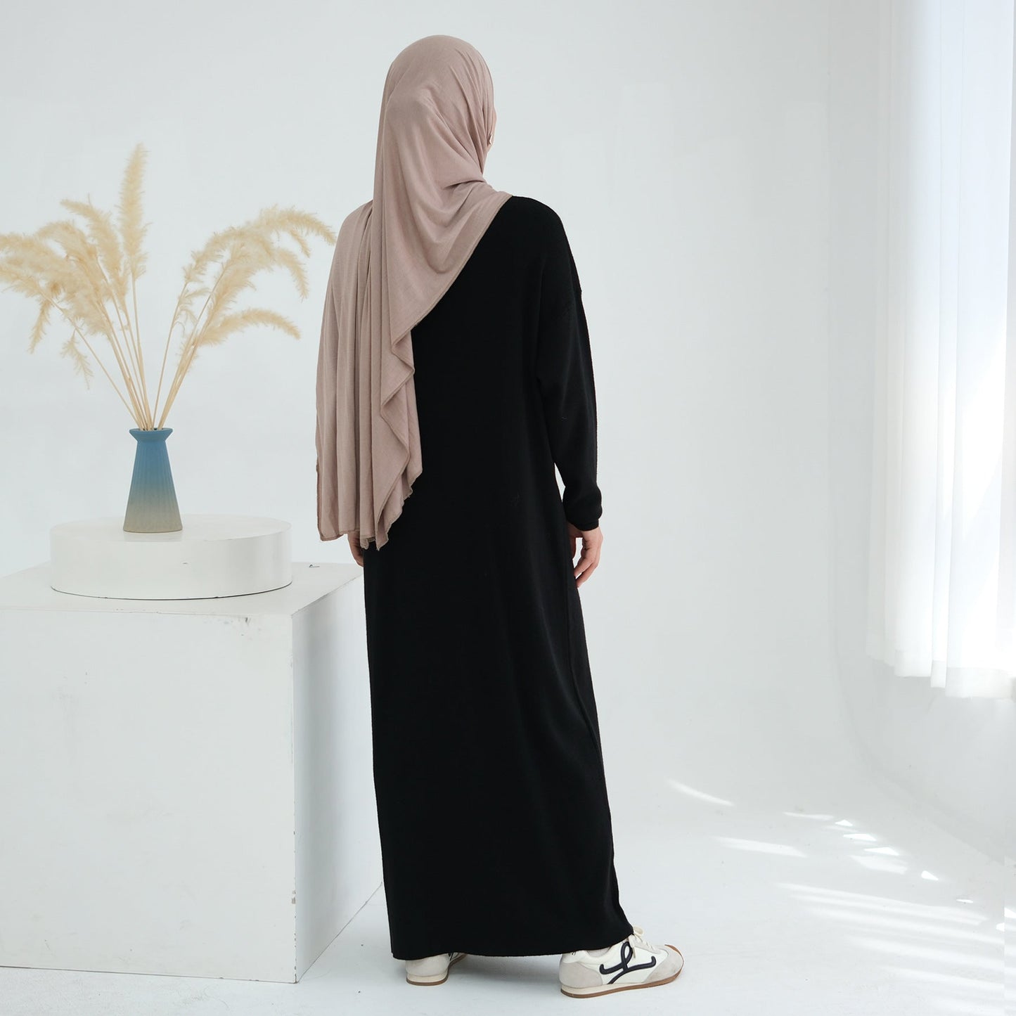 LM6598 Autumn and Winter Knitted Dress, Long Solid Color (headscarf Not Included)