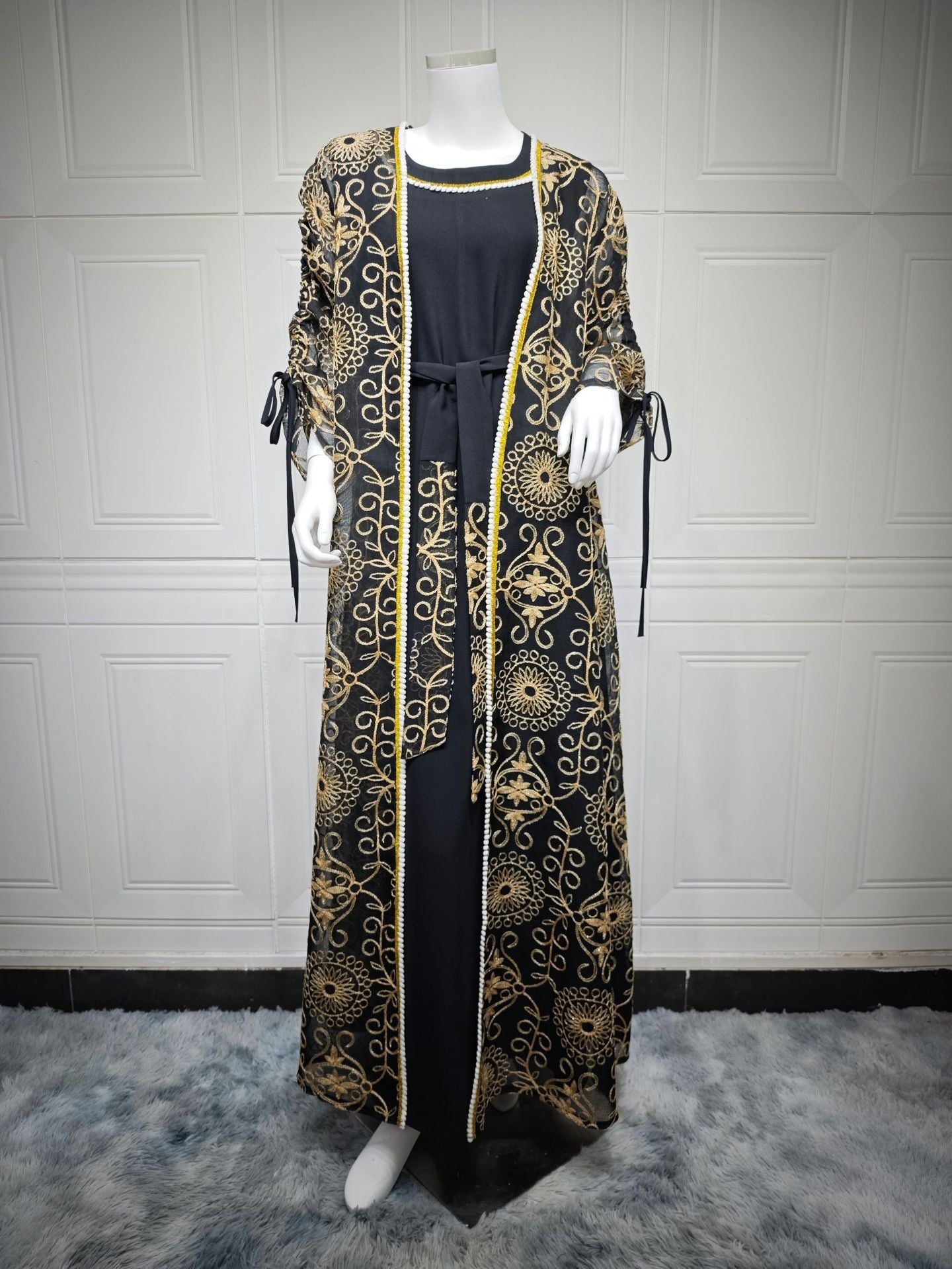 LM6653 Embroidered Robe Two-piece Set, Elegant and Lightweight Design.