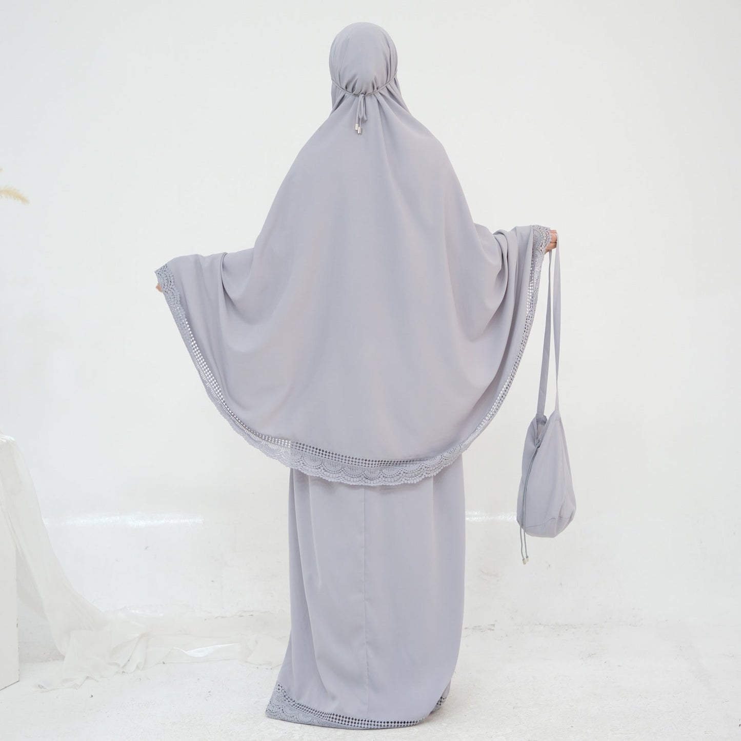 LM6615 Lace Prayer 4-Piece Set (Includes Prayer Mat and Storage Bag)