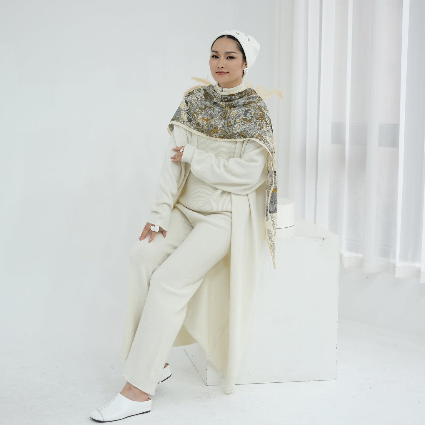 LM6603 Thickened knitted three-piece long coat set (with optional headscarf)