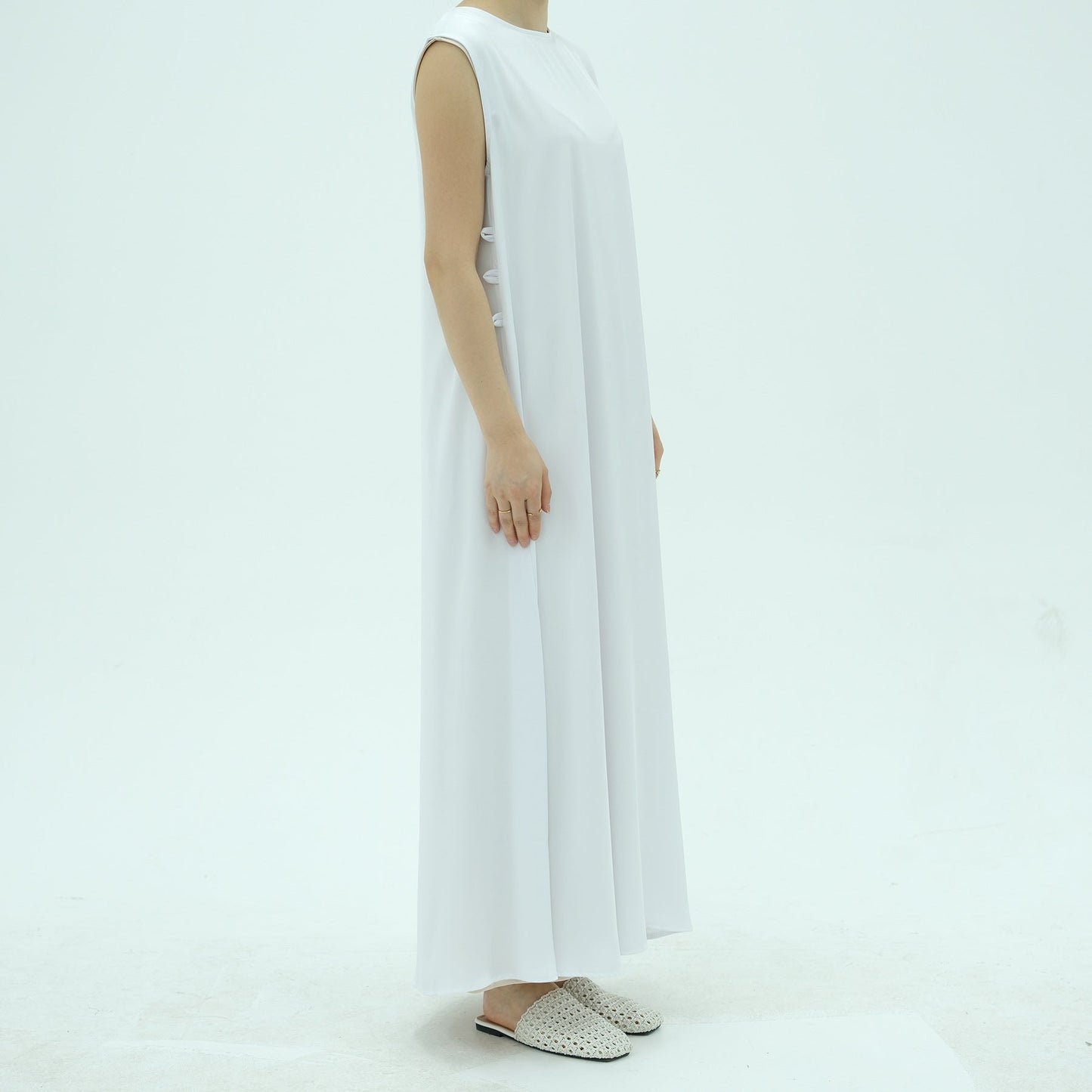 LM6620 Sleeveless Back Tie Dress (One-Piece)