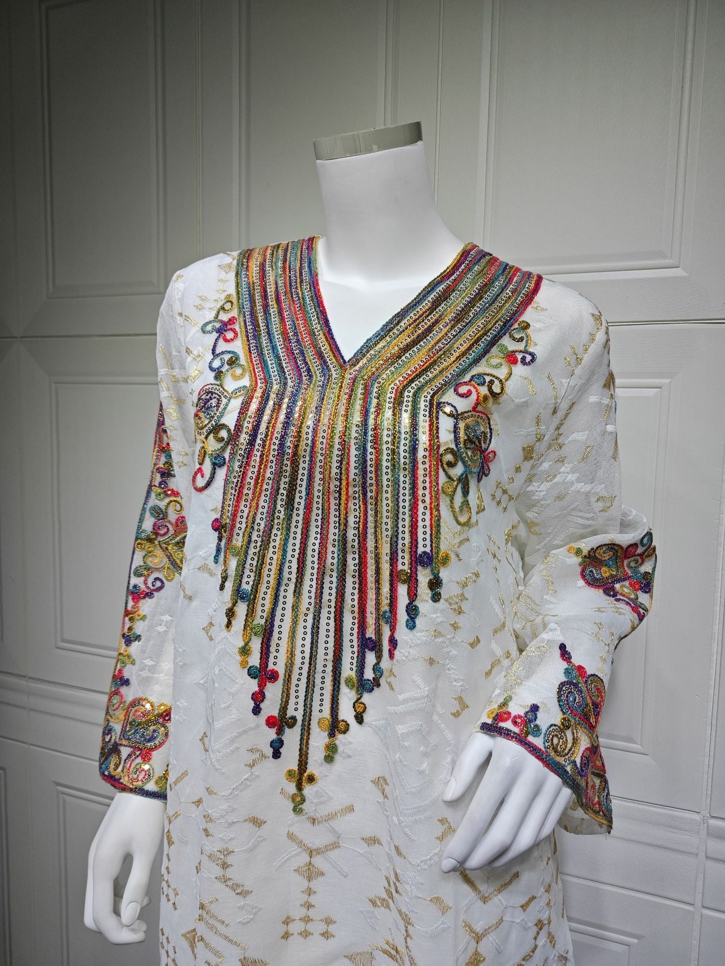 LM6658 Appliqué Patchwork Robe Dress: Lightweight Mesh Combined with Delicate Patterns