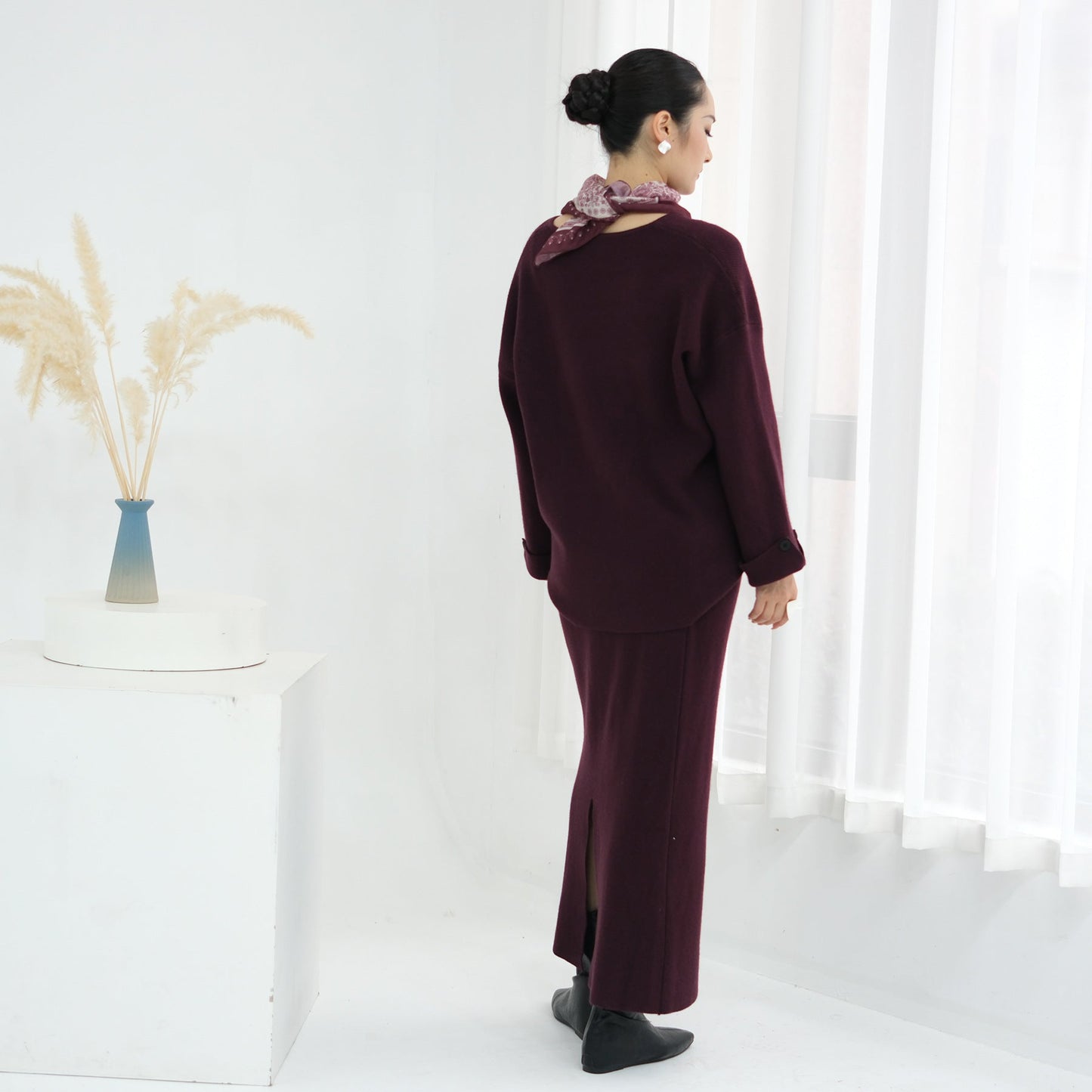 LM6601 Autumn and Winter Thickened Knitted Suit Solid Color Two-piece Skirt Suit (optional Headscarf)
