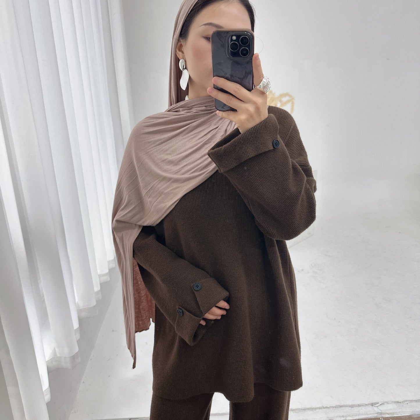 LM6600 Autumn and winter thickened knitted suit solid color two-piece suit (headscarf not included) cuff button design