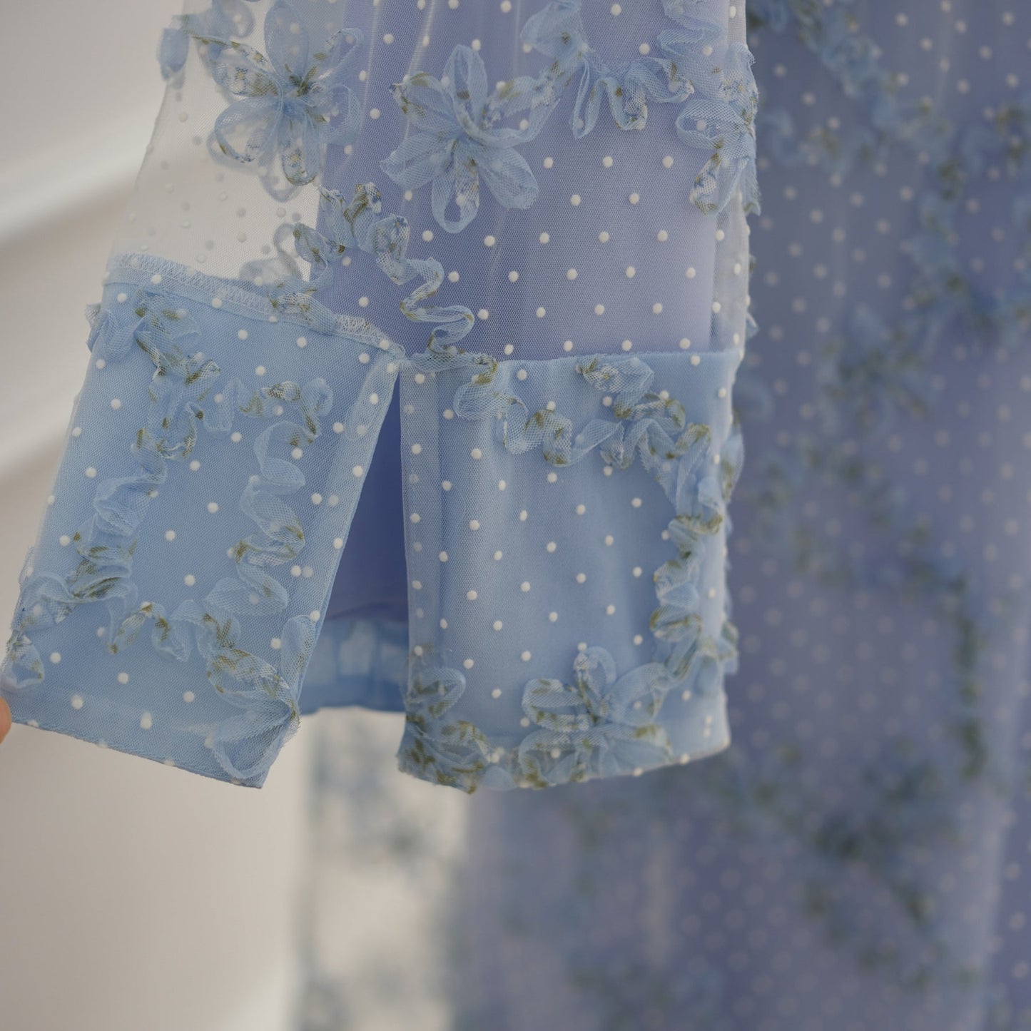 LM6622 3D flower mesh cardigan (optional headscarf and inner layer)