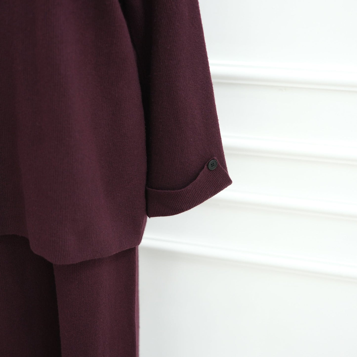 LM6600 Autumn and winter thickened knitted suit solid color two-piece suit (headscarf not included) cuff button design