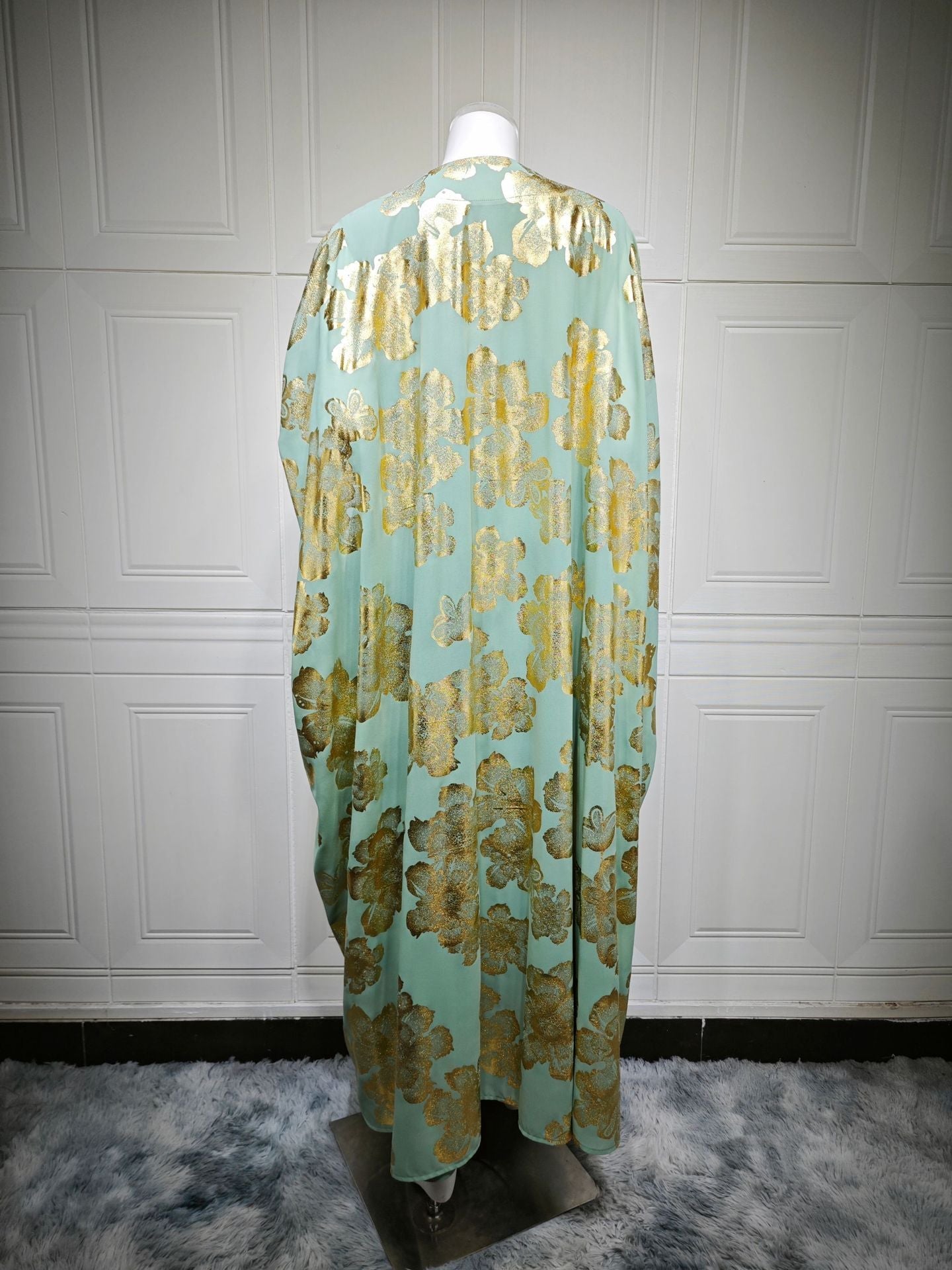 LM6643 Two-piece robe dress with gold foil stamping