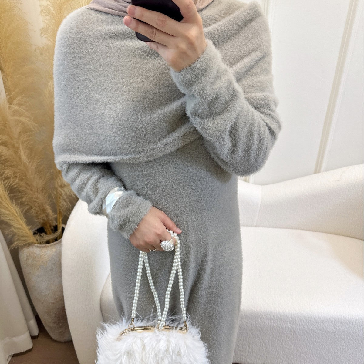 LM6604  Slim-fit Knit Sweater Two-piece Set with SLMwl Design (headscarf Optional)