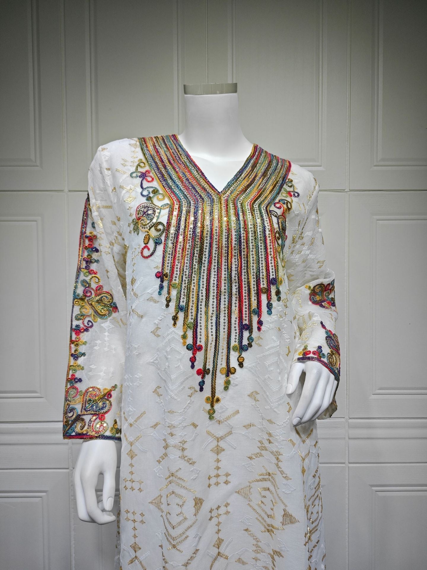LM6658 Appliqué Patchwork Robe Dress: Lightweight Mesh Combined with Delicate Patterns